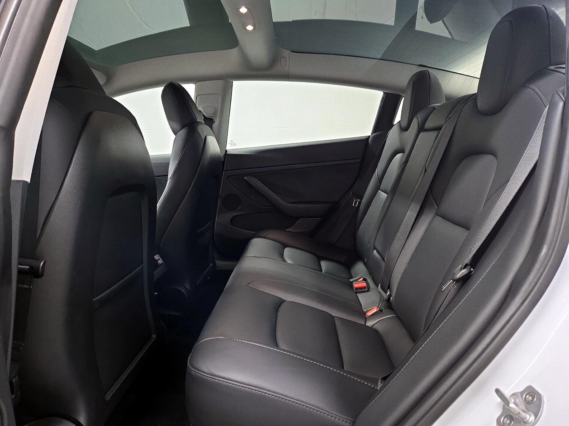 Thumbnail: 2023 Tesla Model 3 - 18