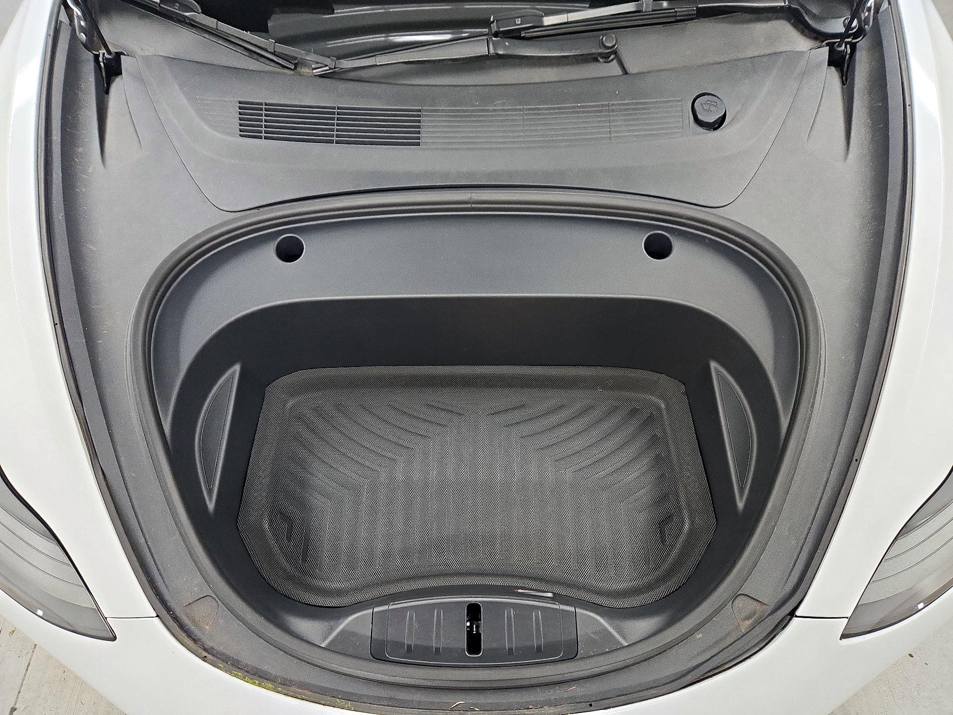 Thumbnail: 2023 Tesla Model 3 - 20