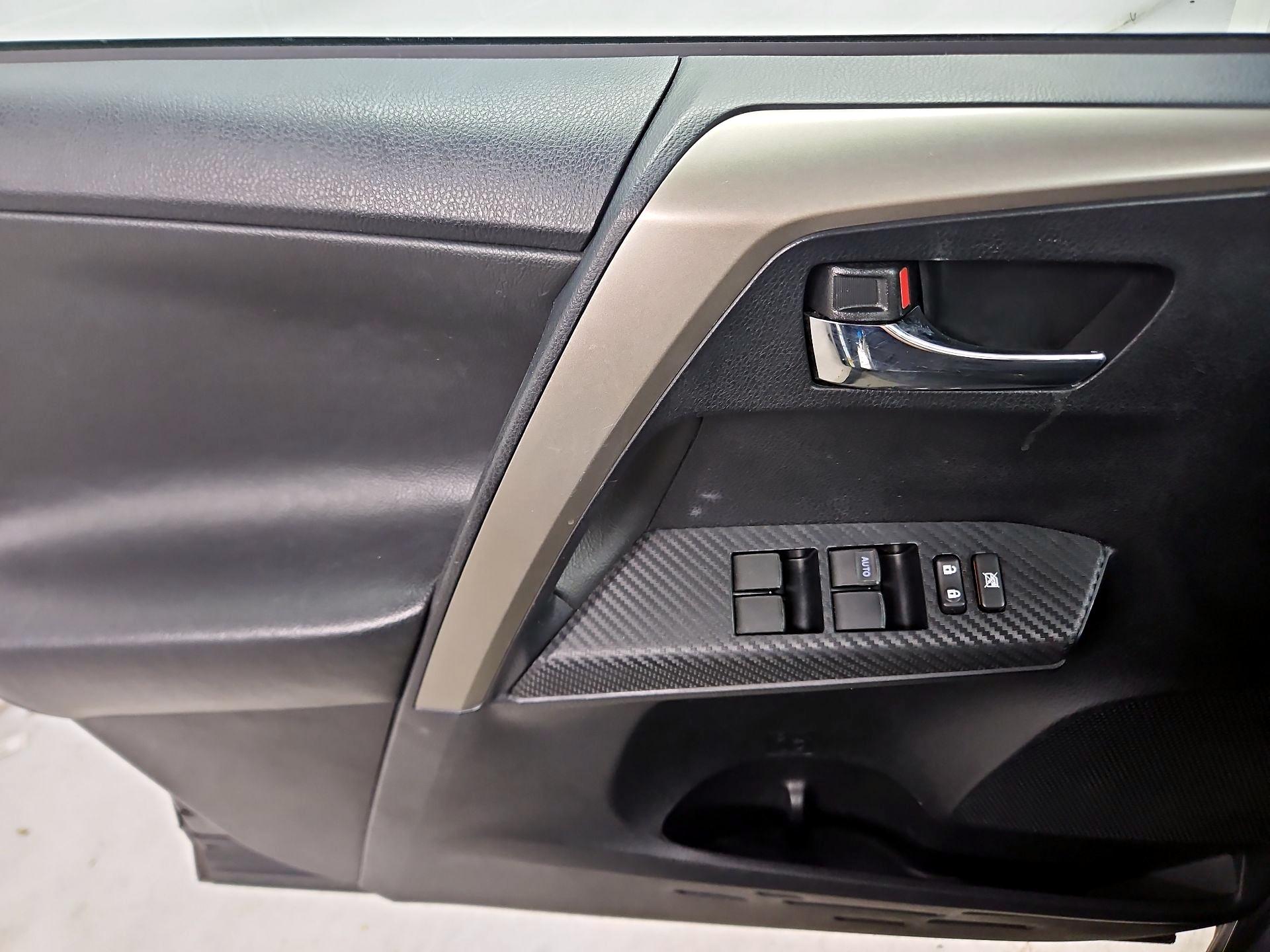 Thumbnail: 2014 Toyota RAV4 - 12