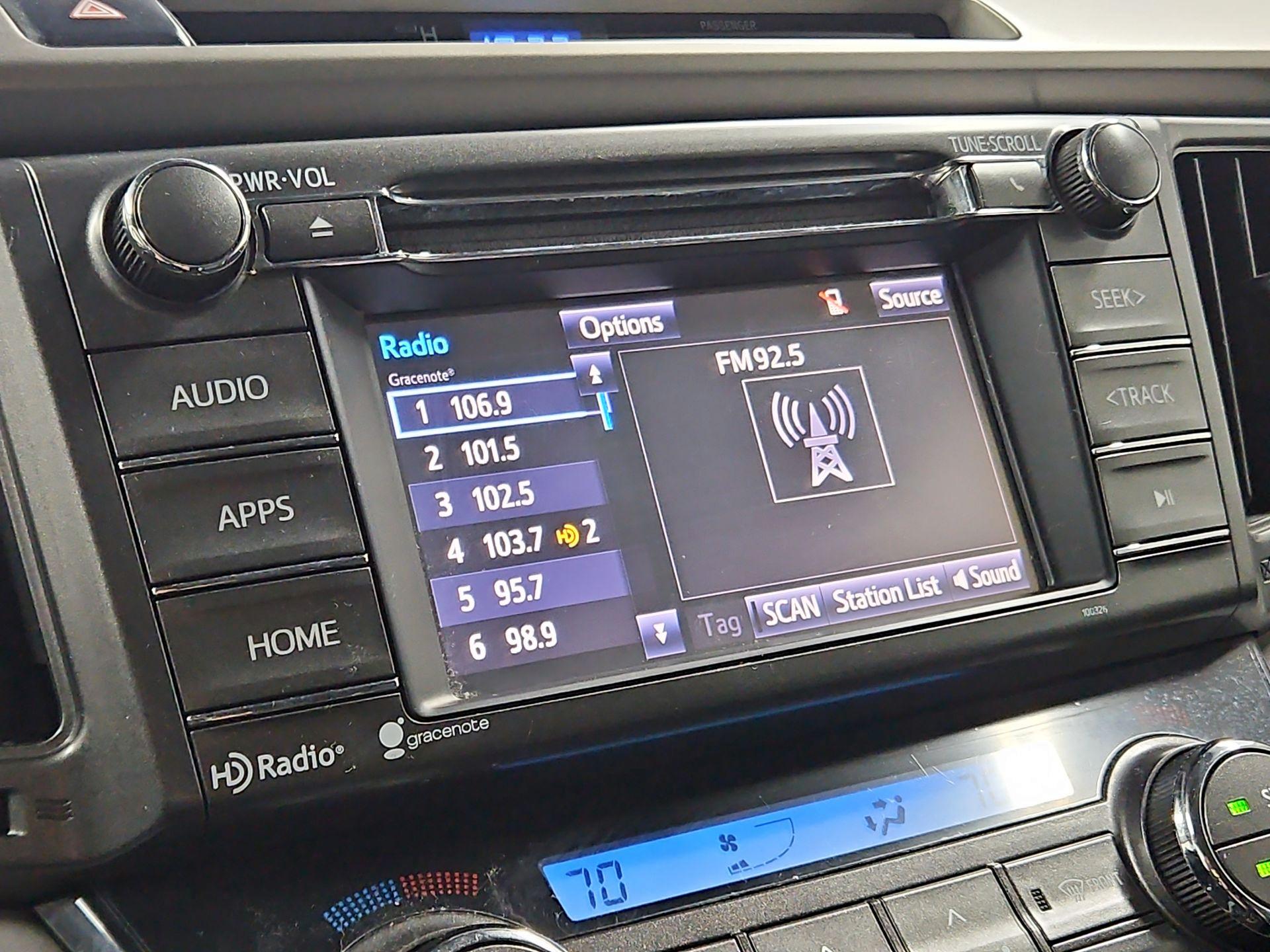 Thumbnail: 2014 Toyota RAV4 - 15