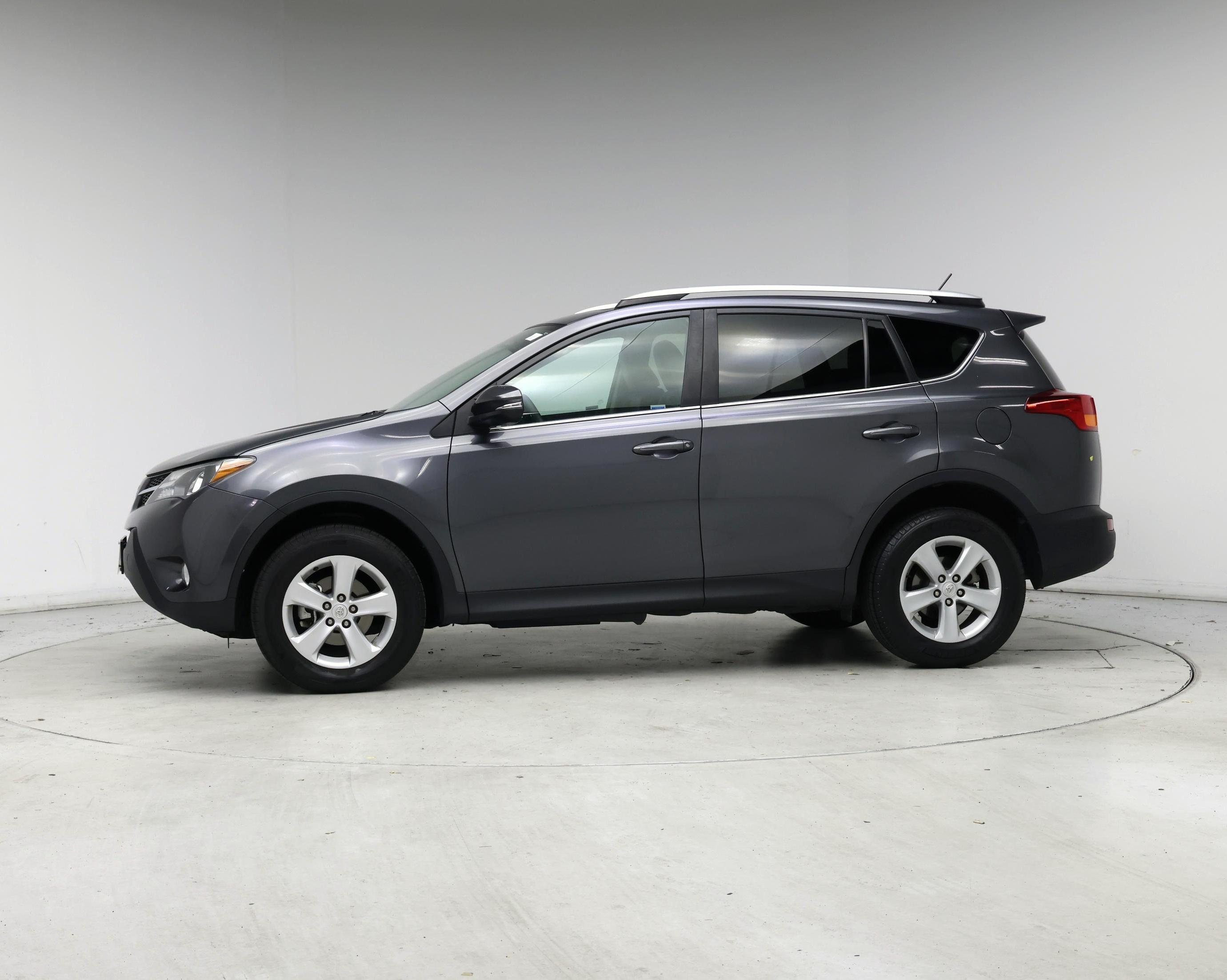 Thumbnail: 2014 Toyota RAV4 - 3