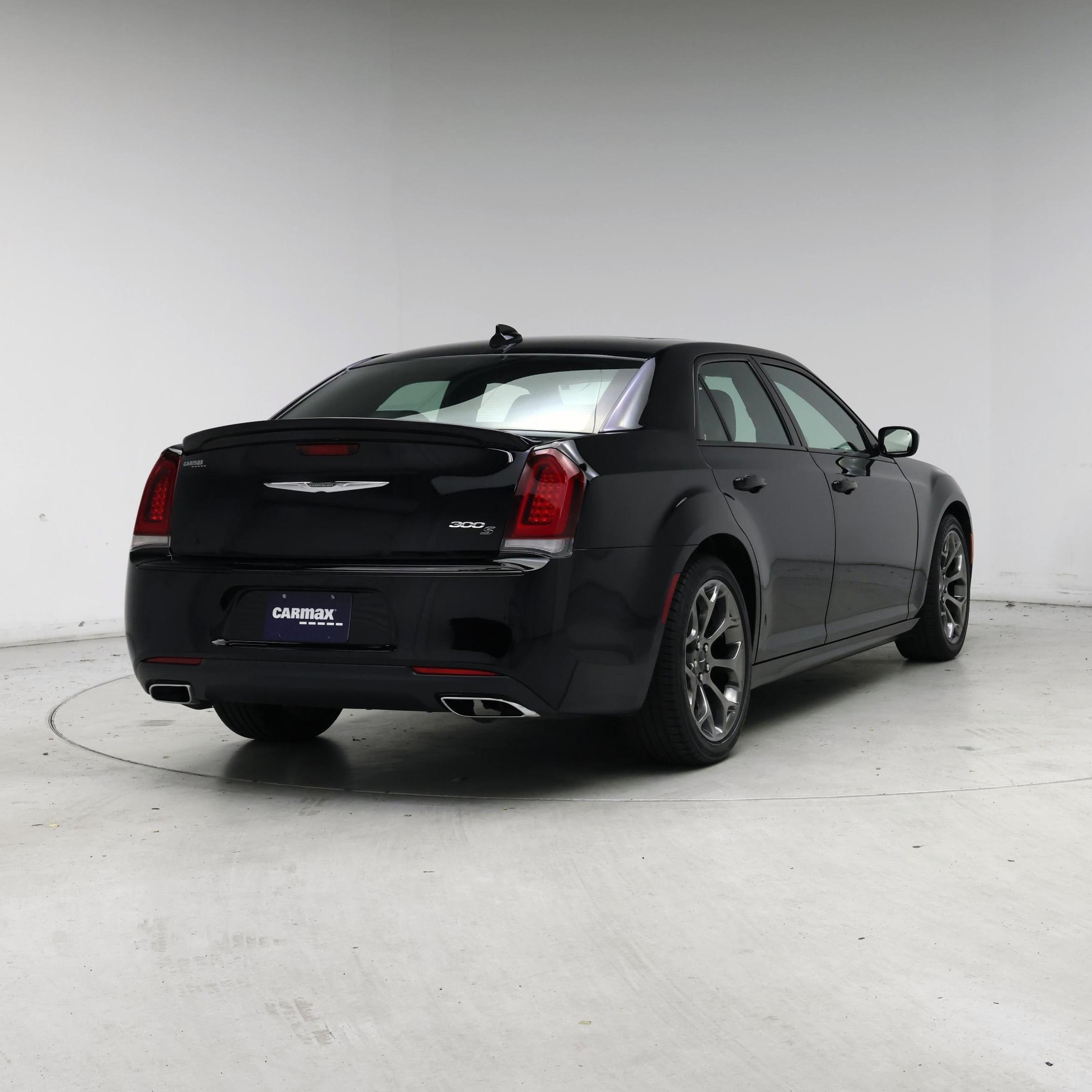 Thumbnail: 2017 Chrysler 300 - 8