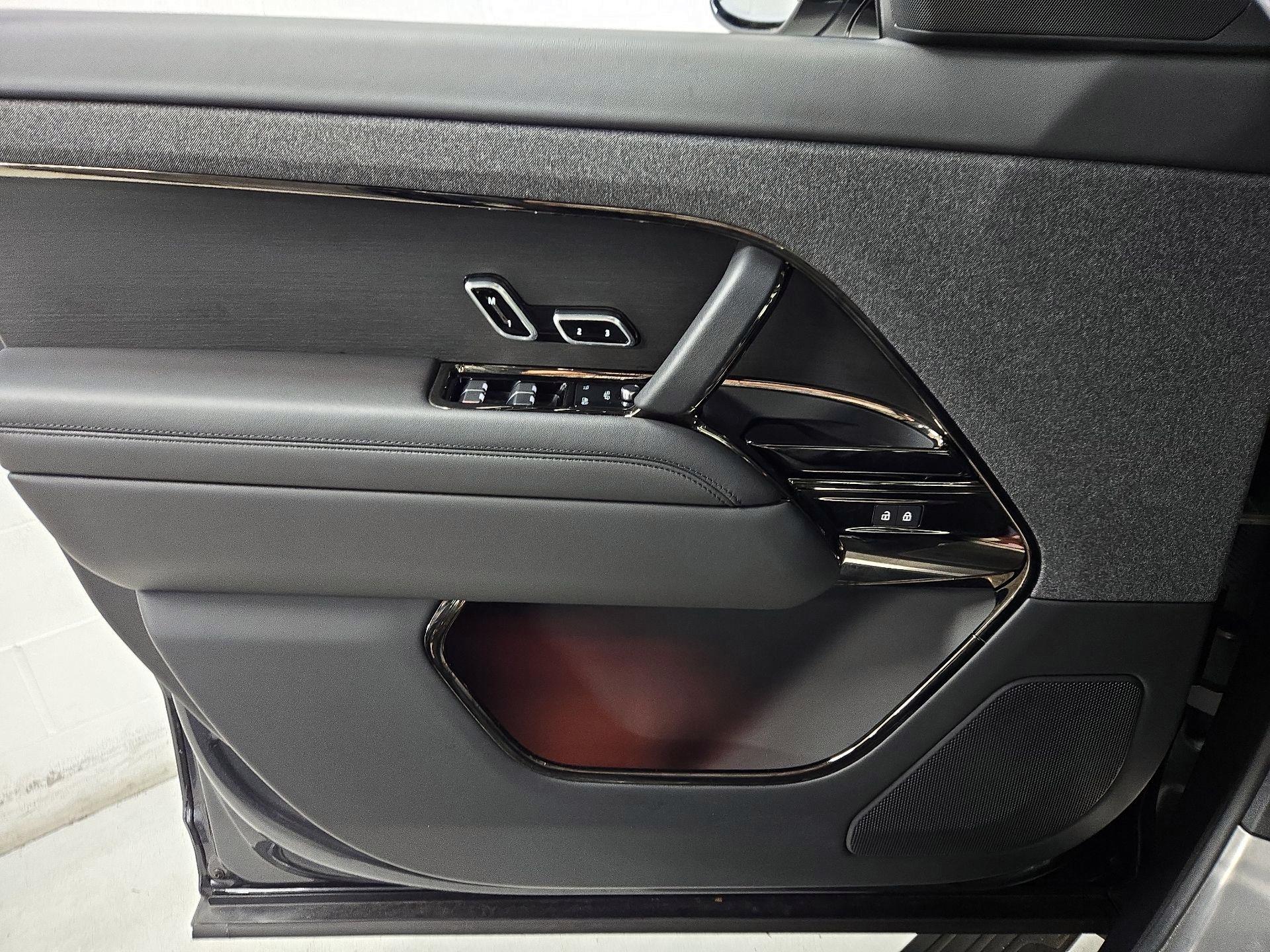 Thumbnail: 2023 Land Rover Range Rover Sport - 12