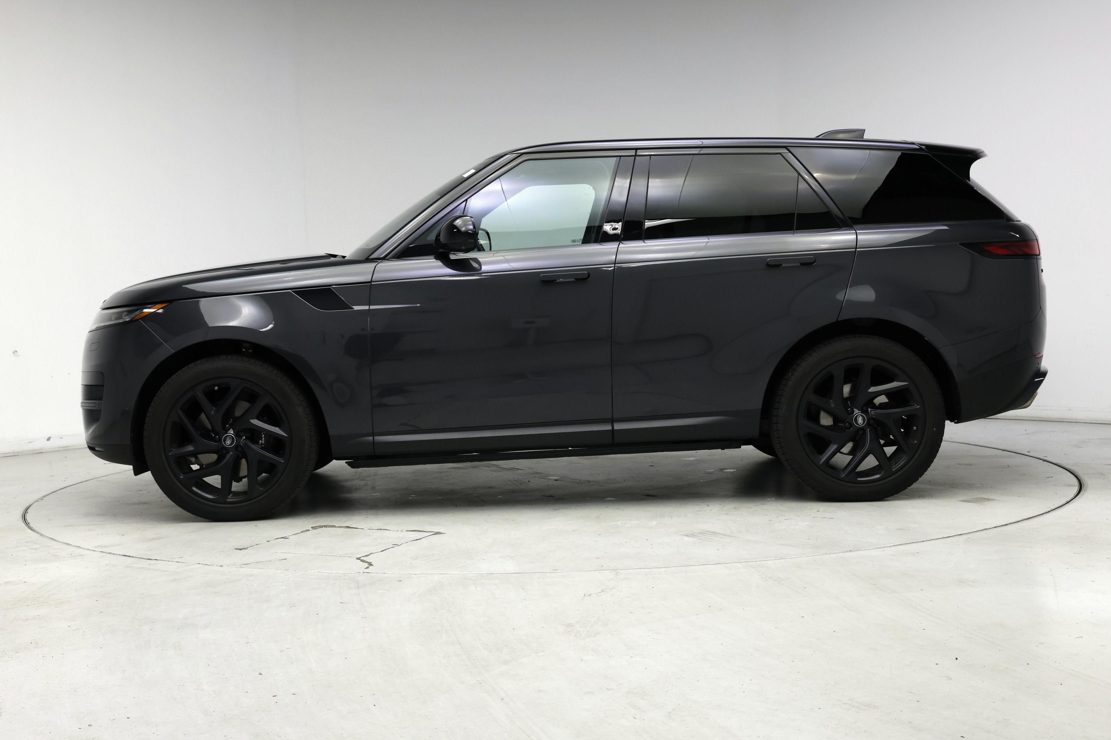 Thumbnail: 2023 Land Rover Range Rover Sport - 3