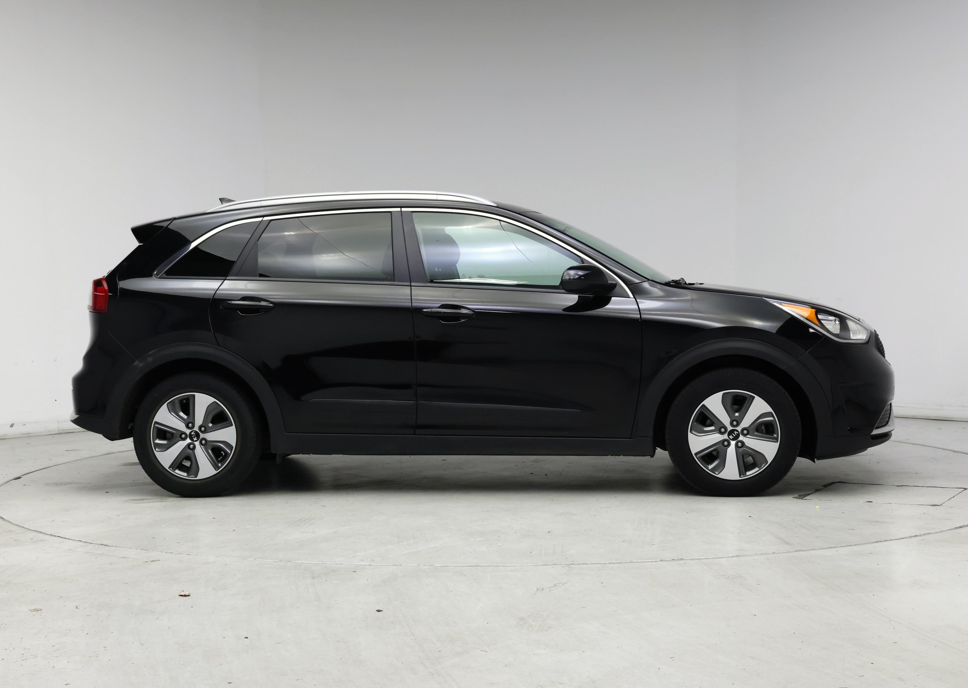 Thumbnail: 2018 Kia Niro - 7
