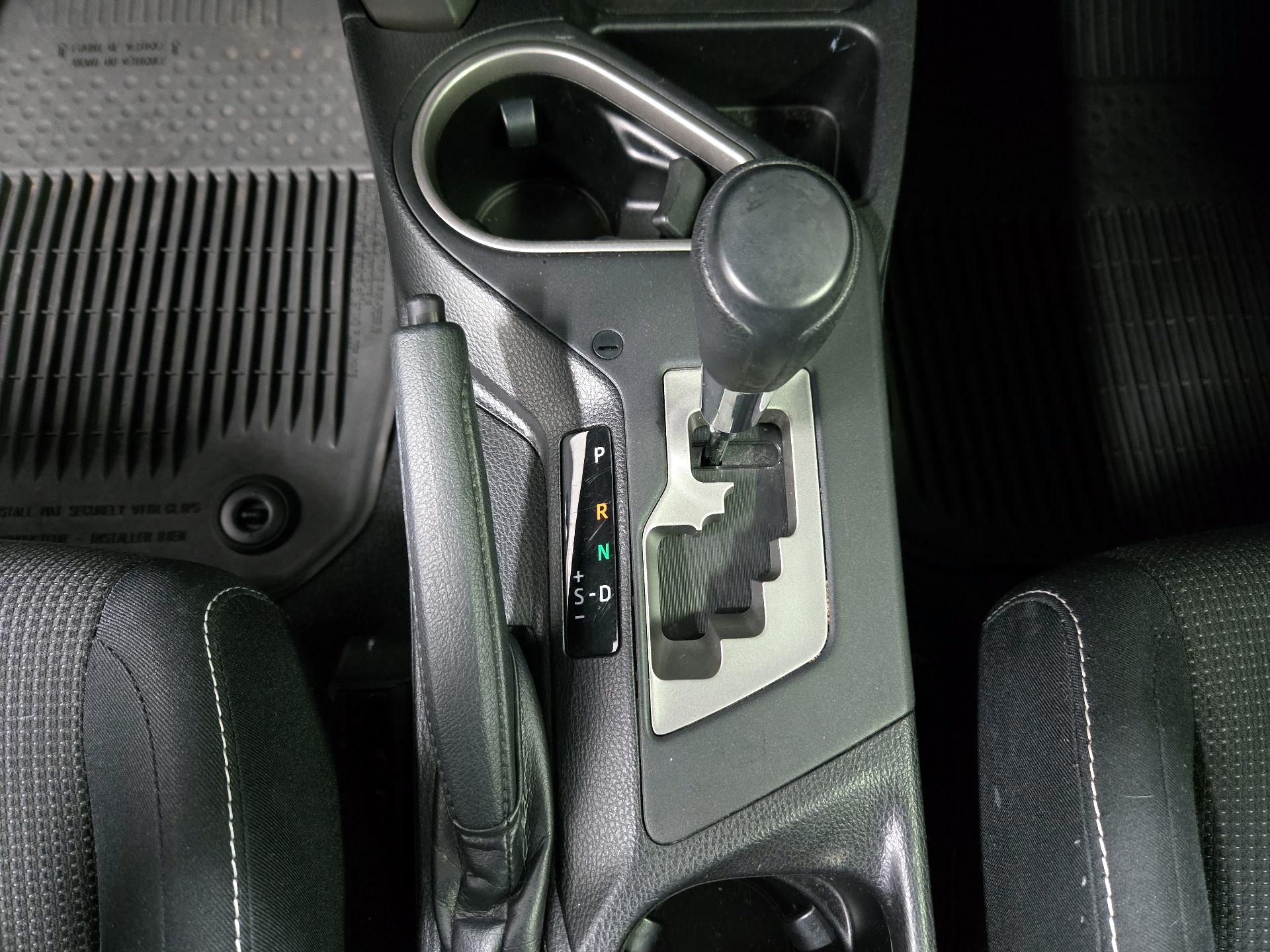 Thumbnail: 2016 Toyota RAV4 - 17