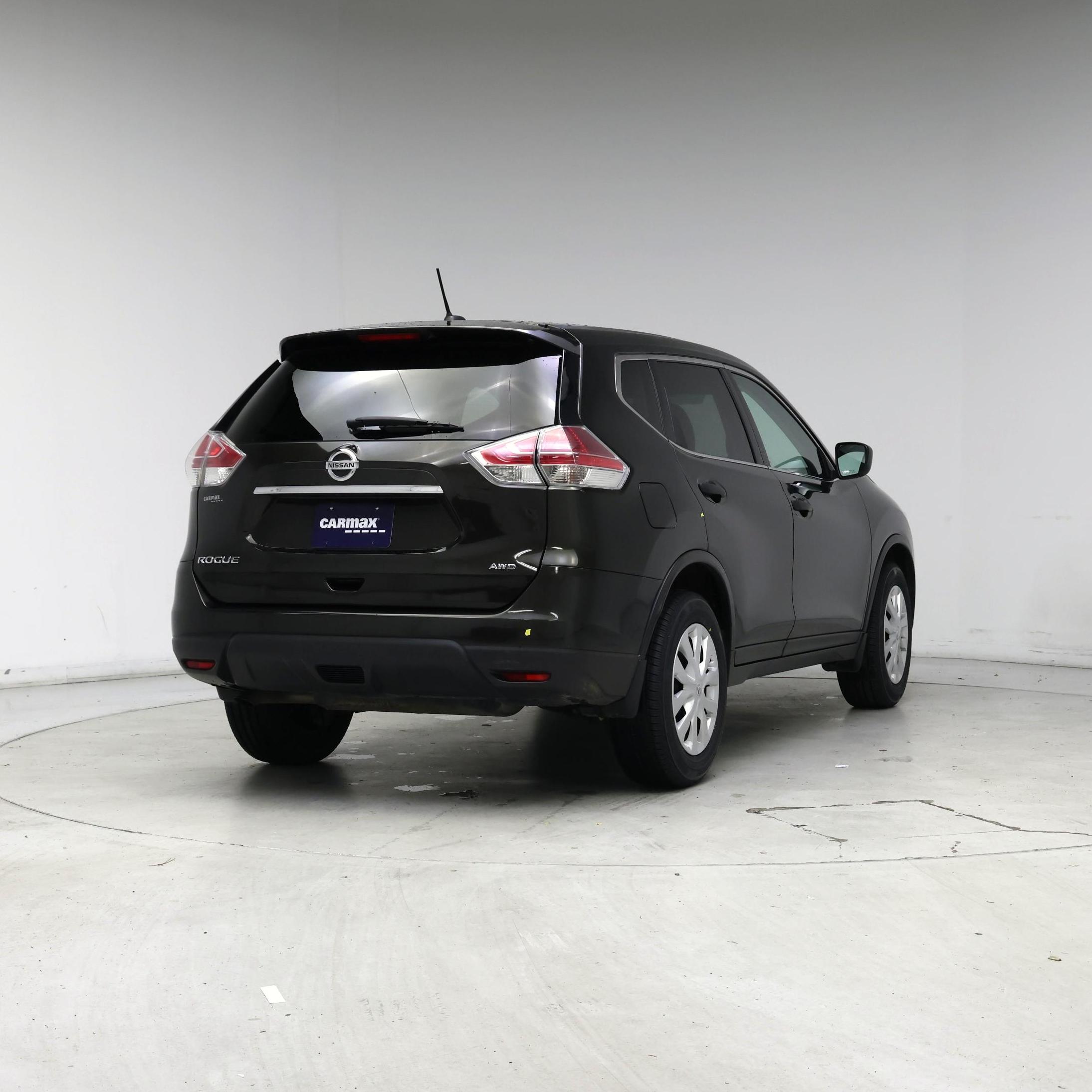 Thumbnail: 2016 Nissan Rogue - 8