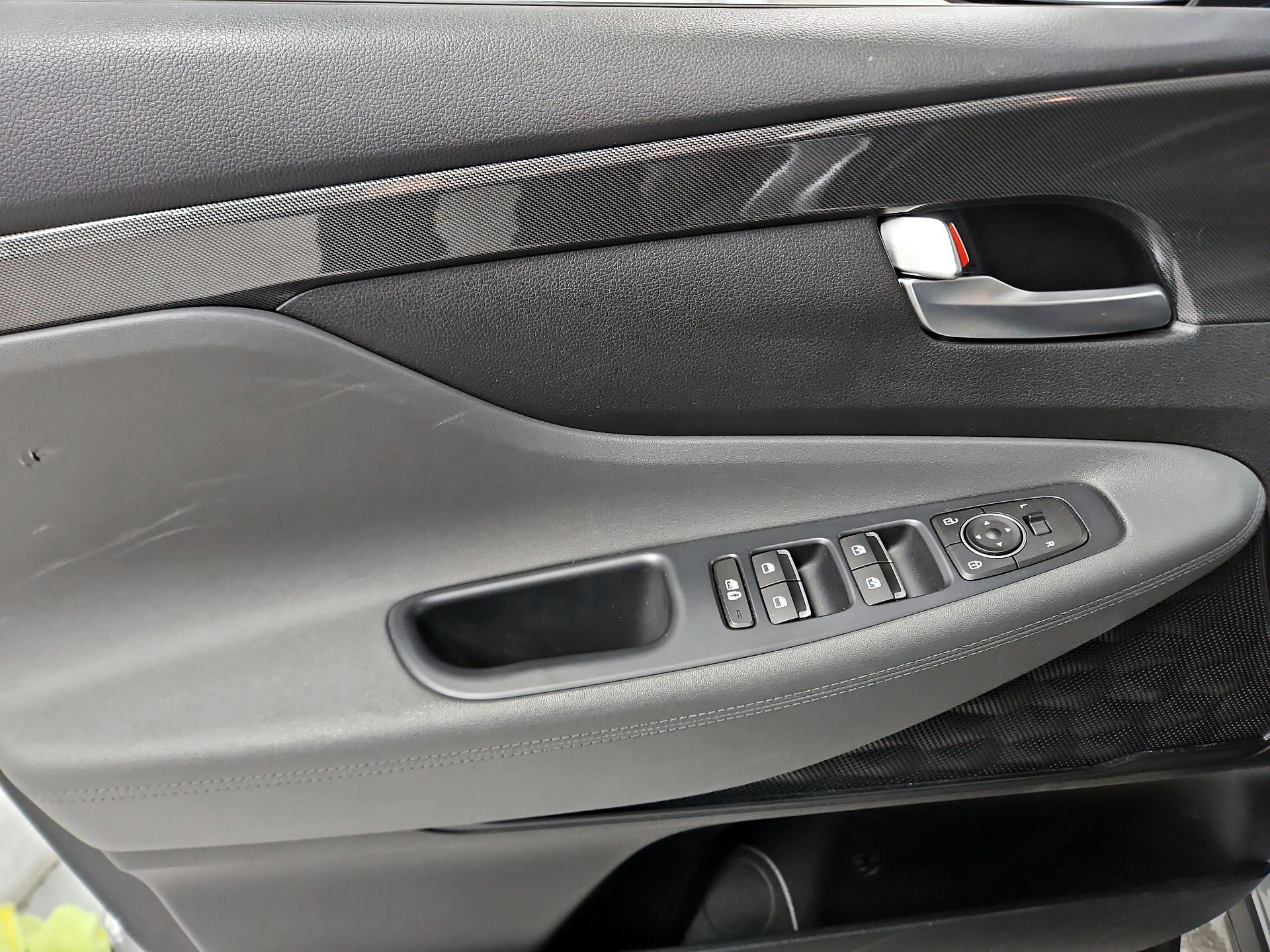 Thumbnail: 2023 Hyundai Santa Fe - 12