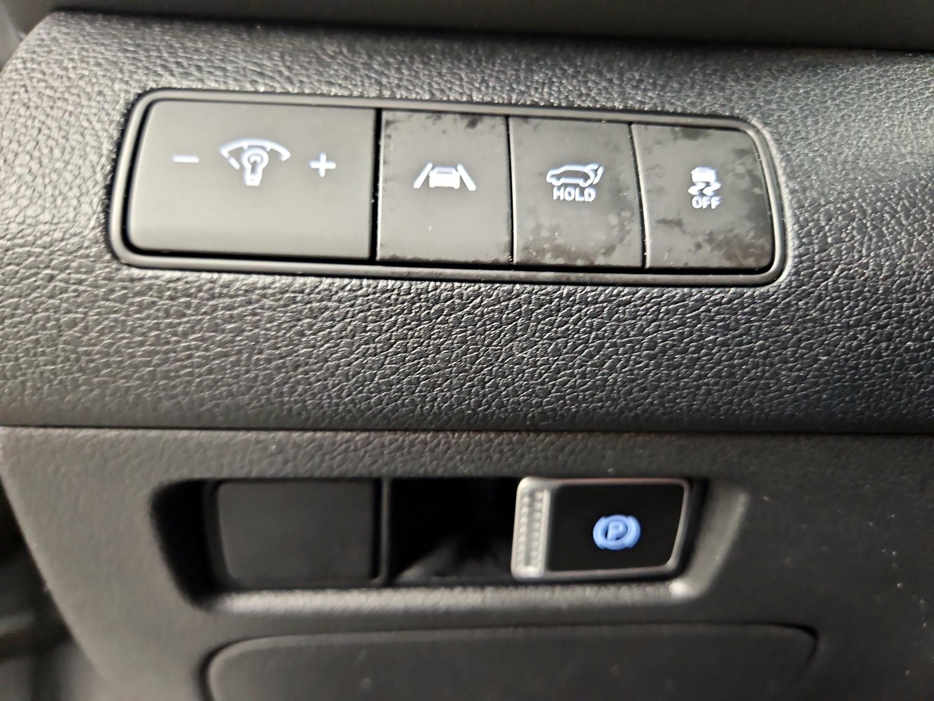 Thumbnail: 2023 Hyundai Santa Fe - 13