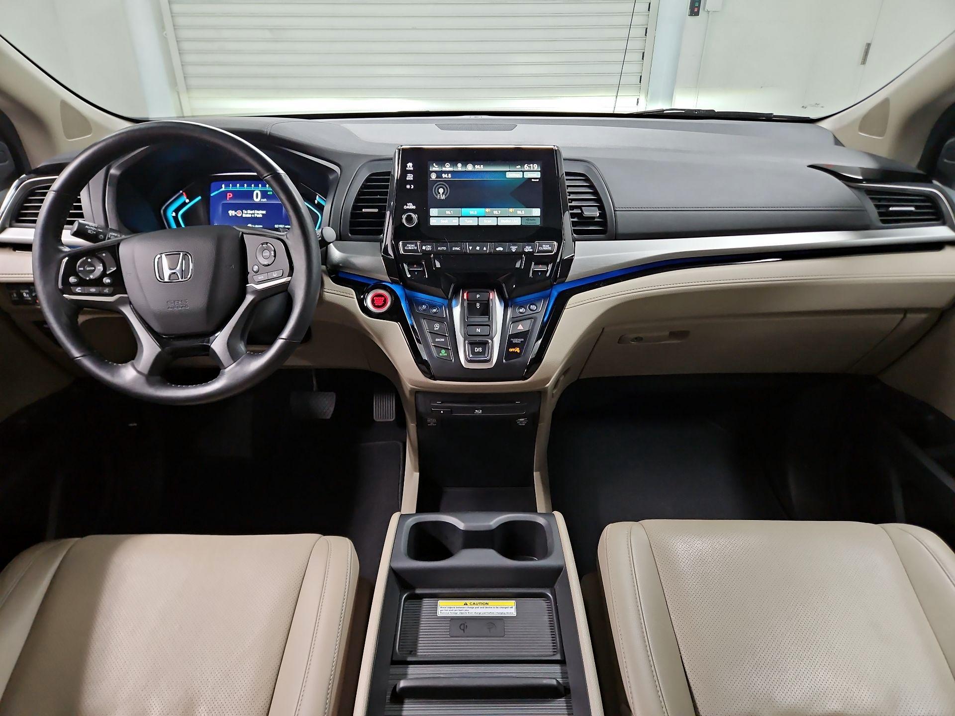 Thumbnail: 2018 Honda Odyssey - 9