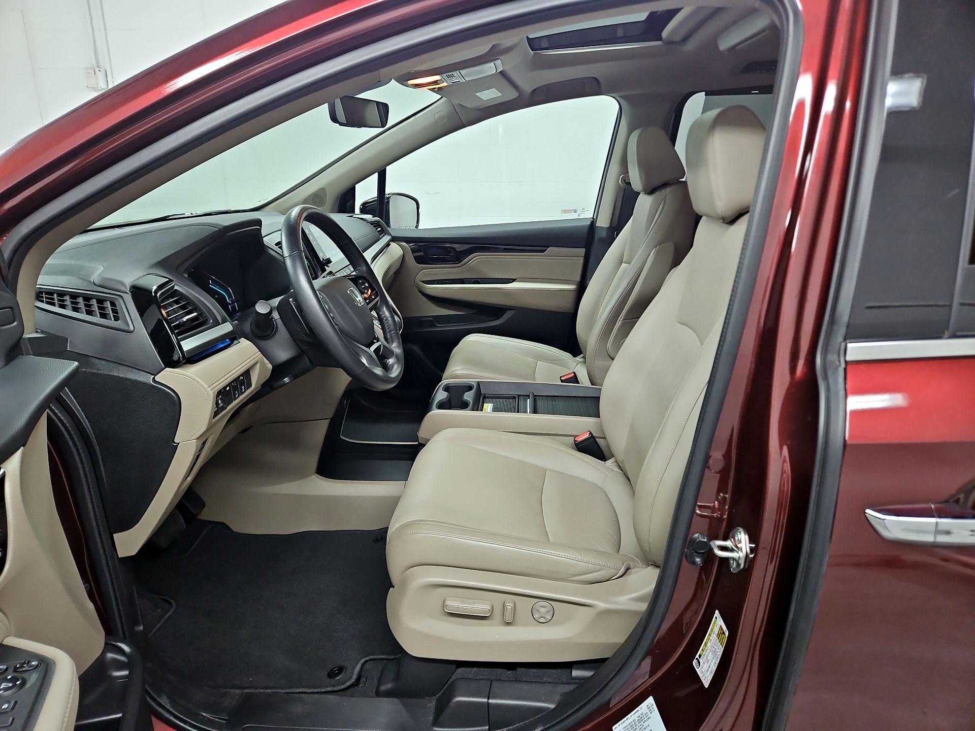 Thumbnail: 2018 Honda Odyssey - 11