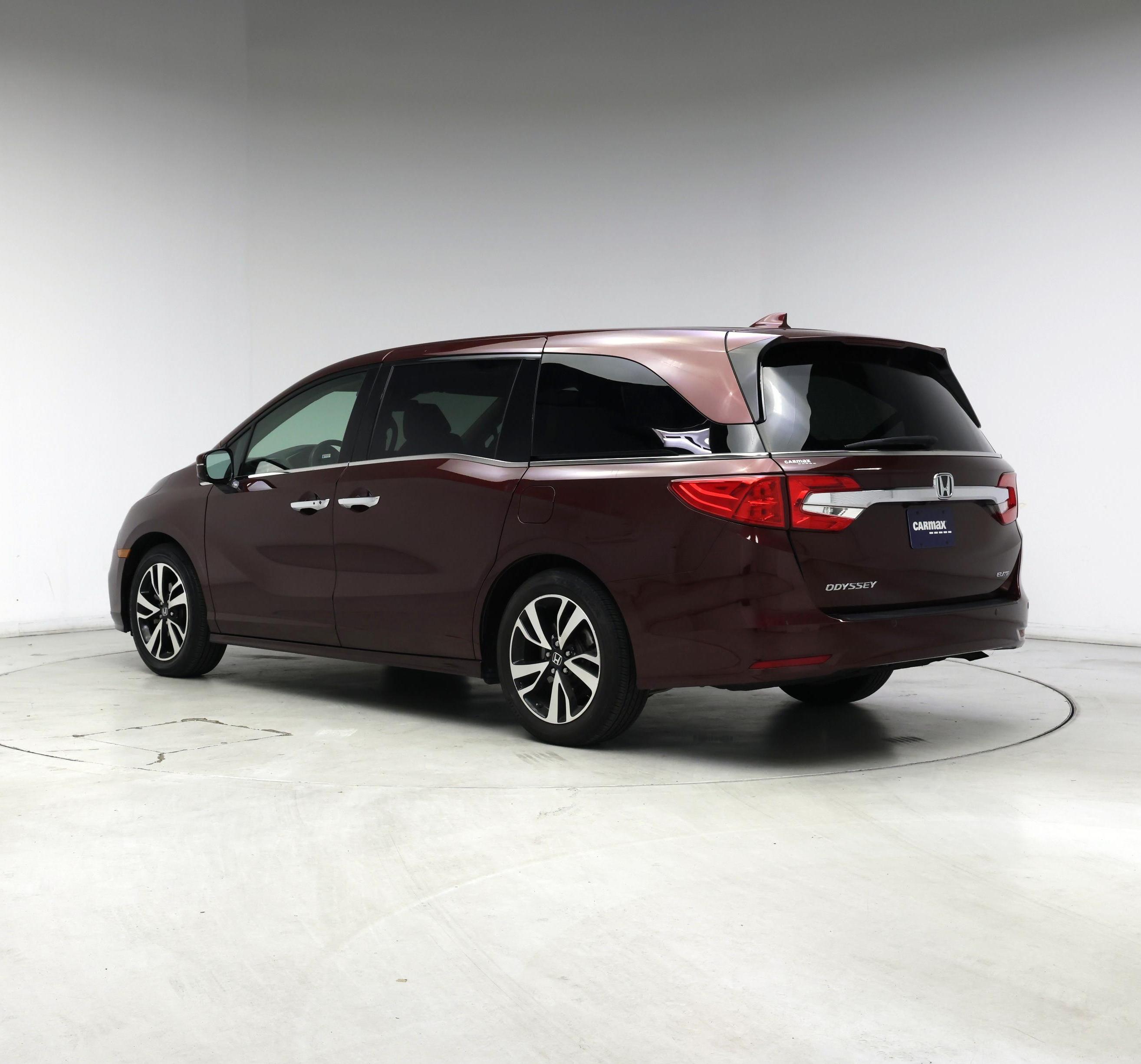 Thumbnail: 2018 Honda Odyssey - 2