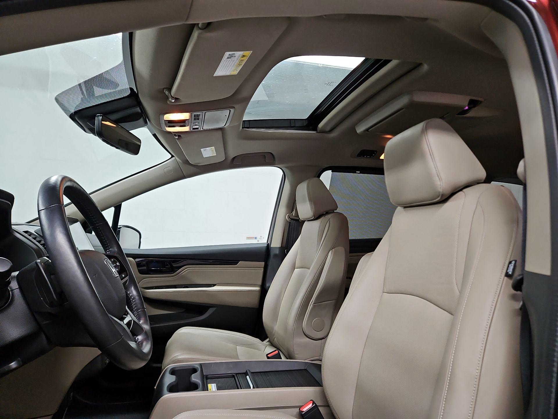 Thumbnail: 2018 Honda Odyssey - 19