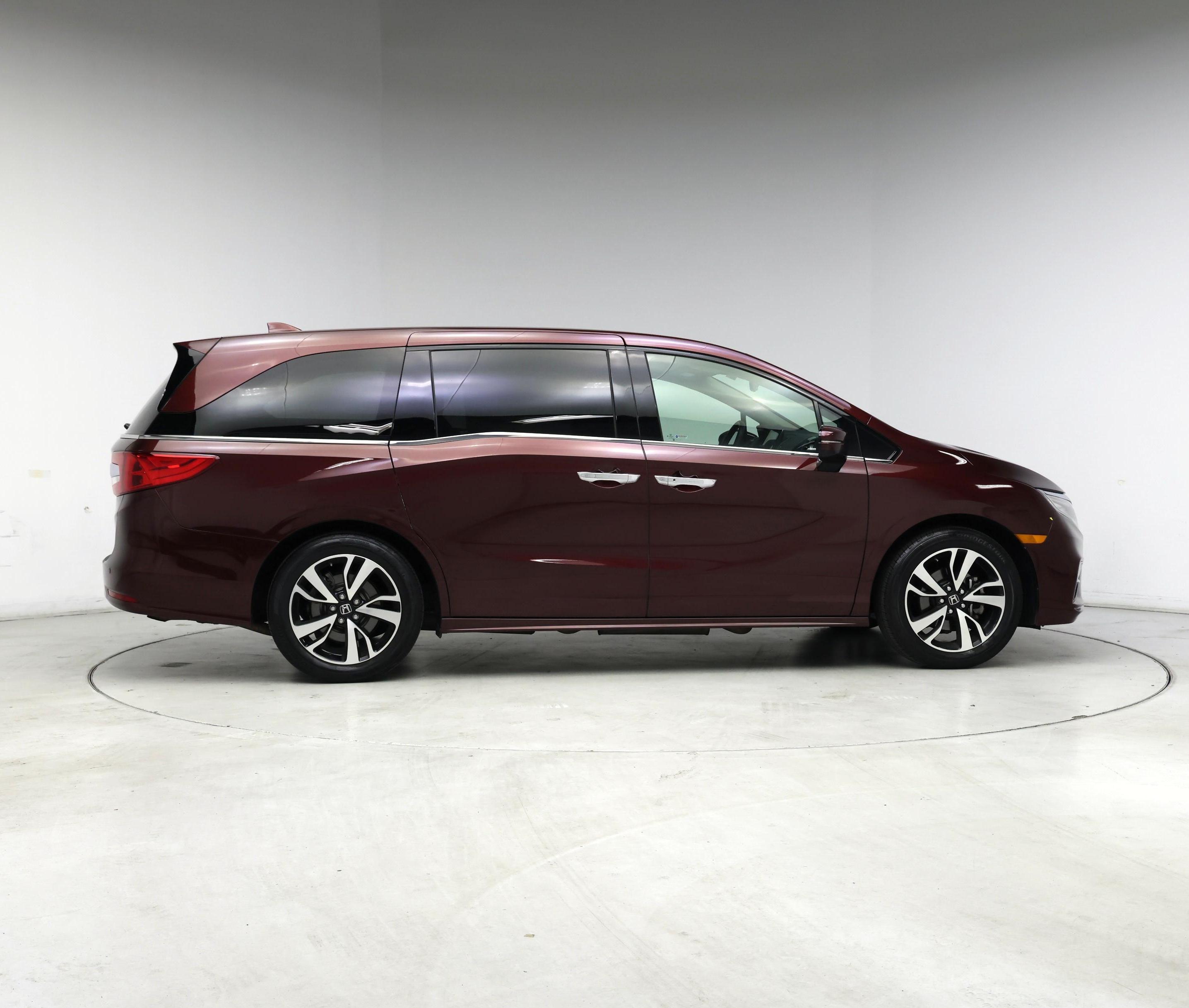 Thumbnail: 2018 Honda Odyssey - 7
