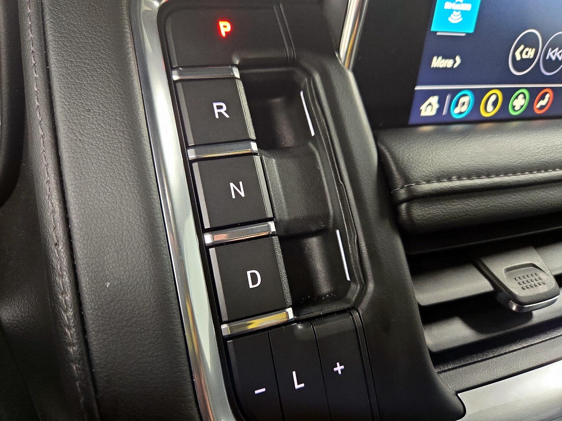 Thumbnail: 2021 Chevrolet Suburban - 17