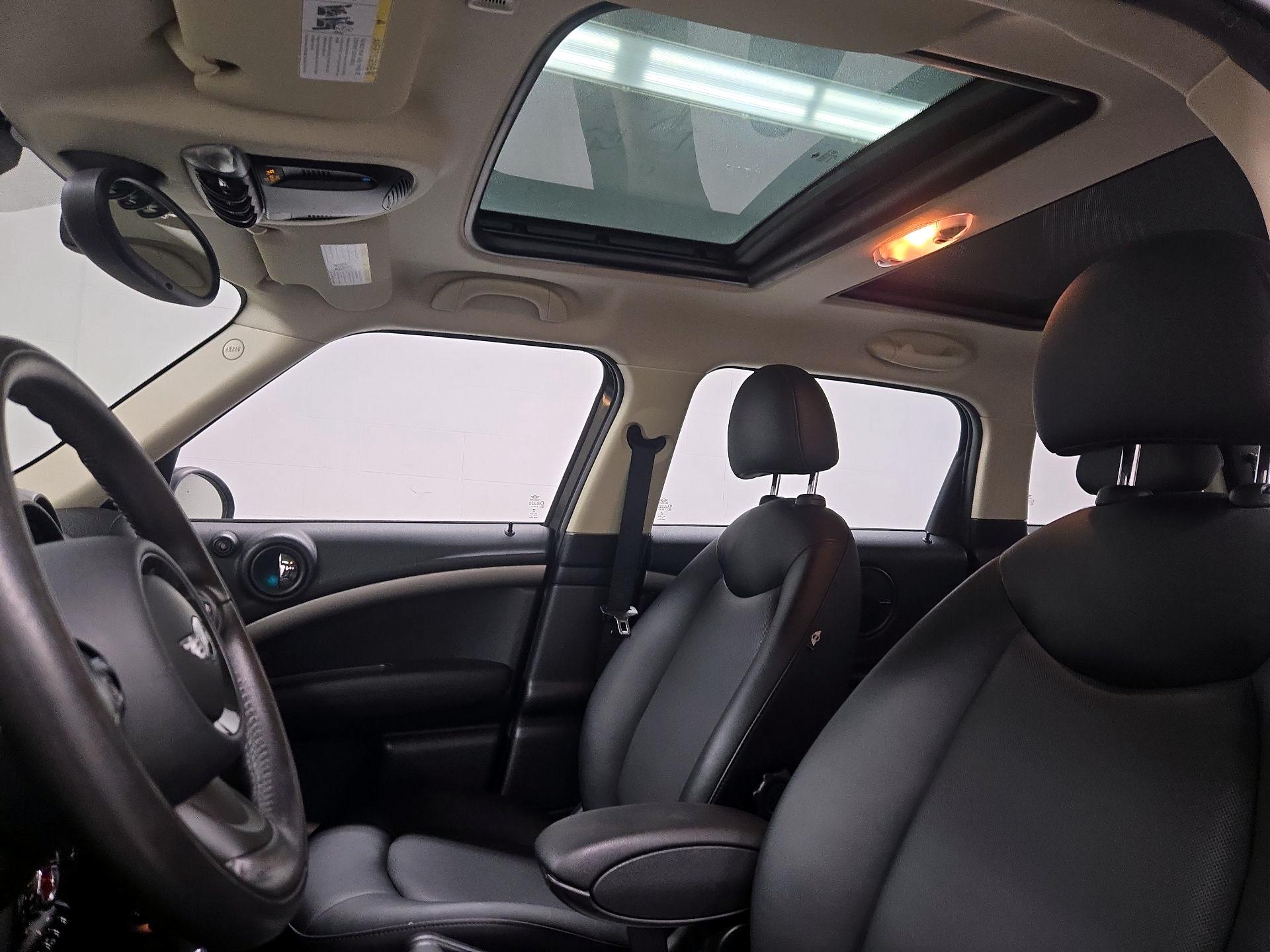 Thumbnail: 2016 MINI Cooper Countryman - 17