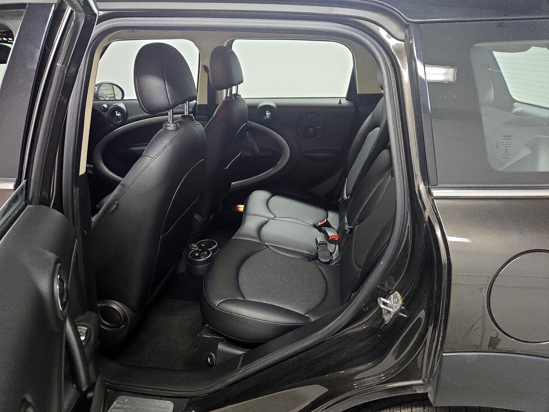 Thumbnail: 2016 MINI Cooper Countryman - 18