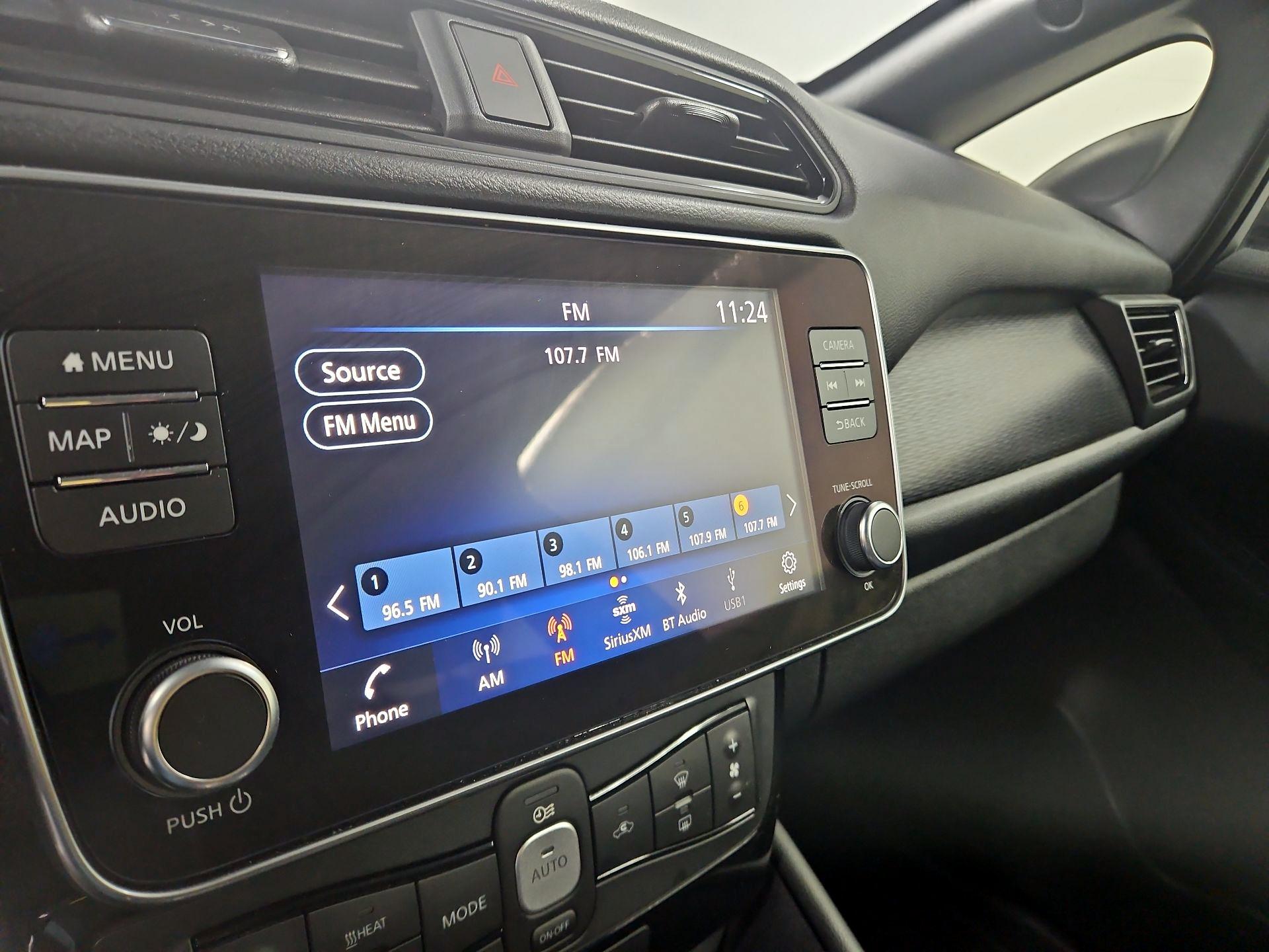 Thumbnail: 2023 Nissan Leaf - 16