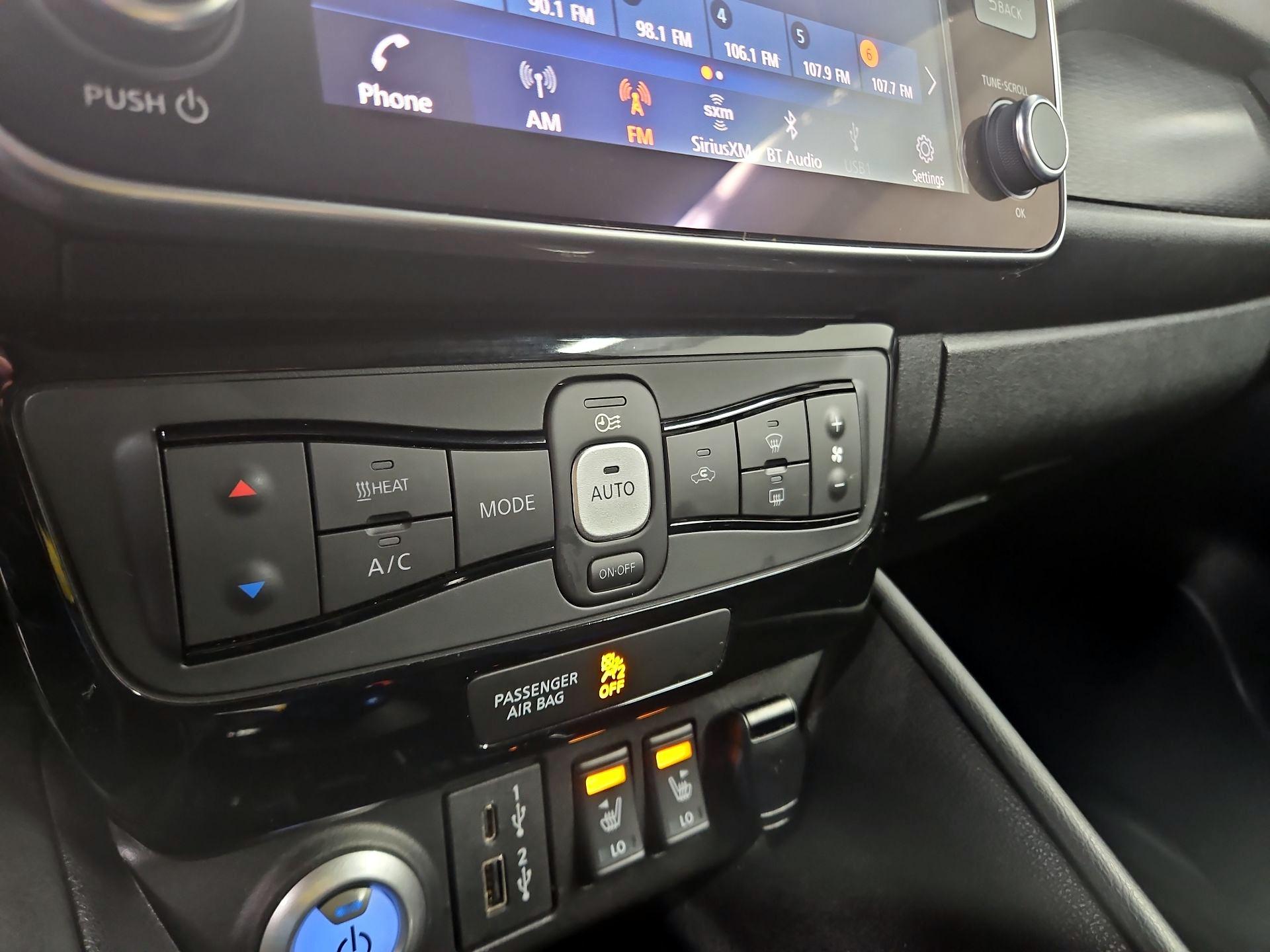 Thumbnail: 2023 Nissan Leaf - 17