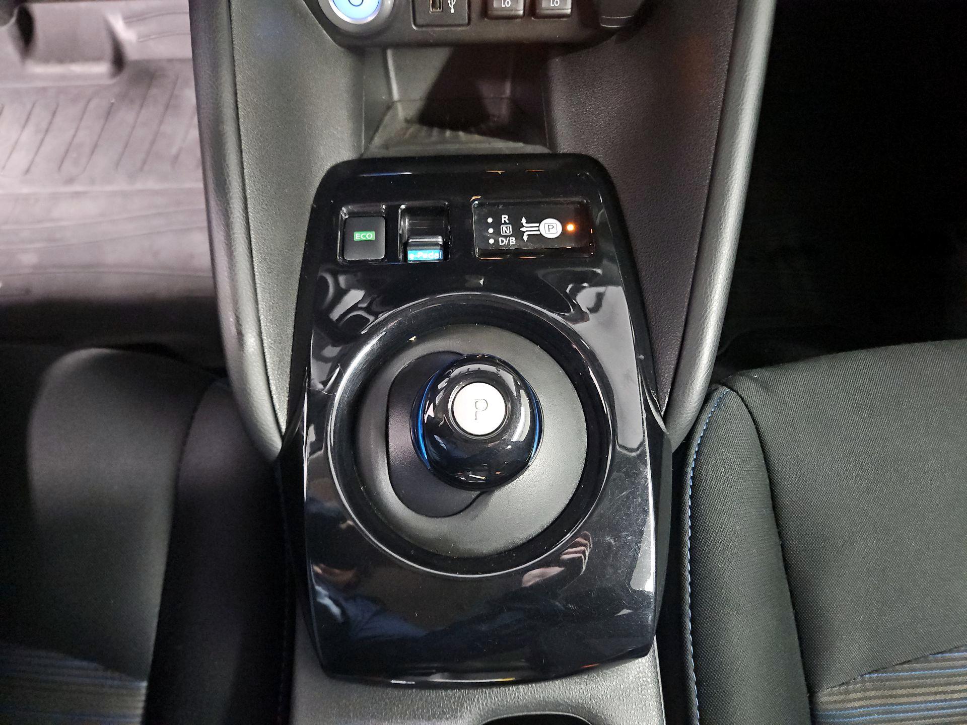 Thumbnail: 2023 Nissan Leaf - 18