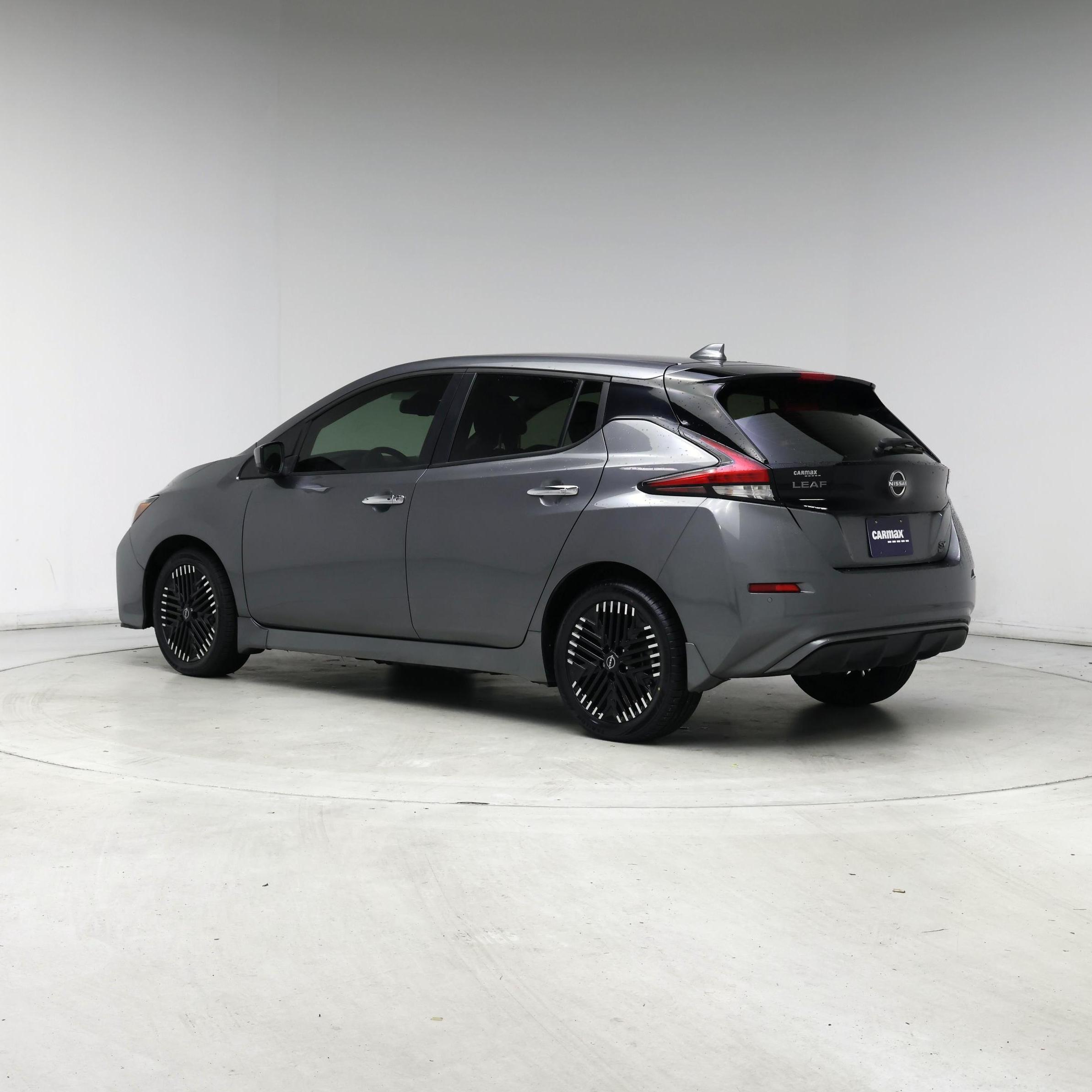 Thumbnail: 2023 Nissan Leaf - 2