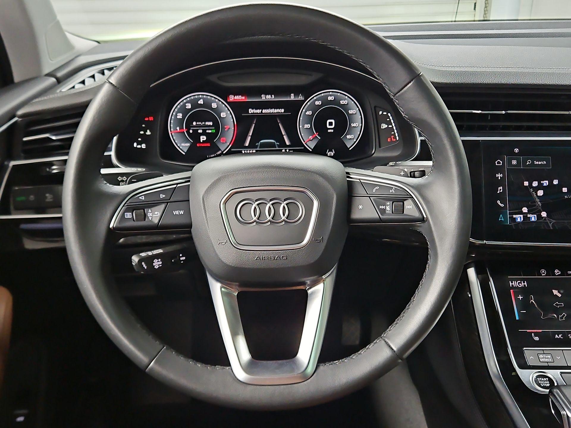 Thumbnail: 2023 Audi Q7 - 10
