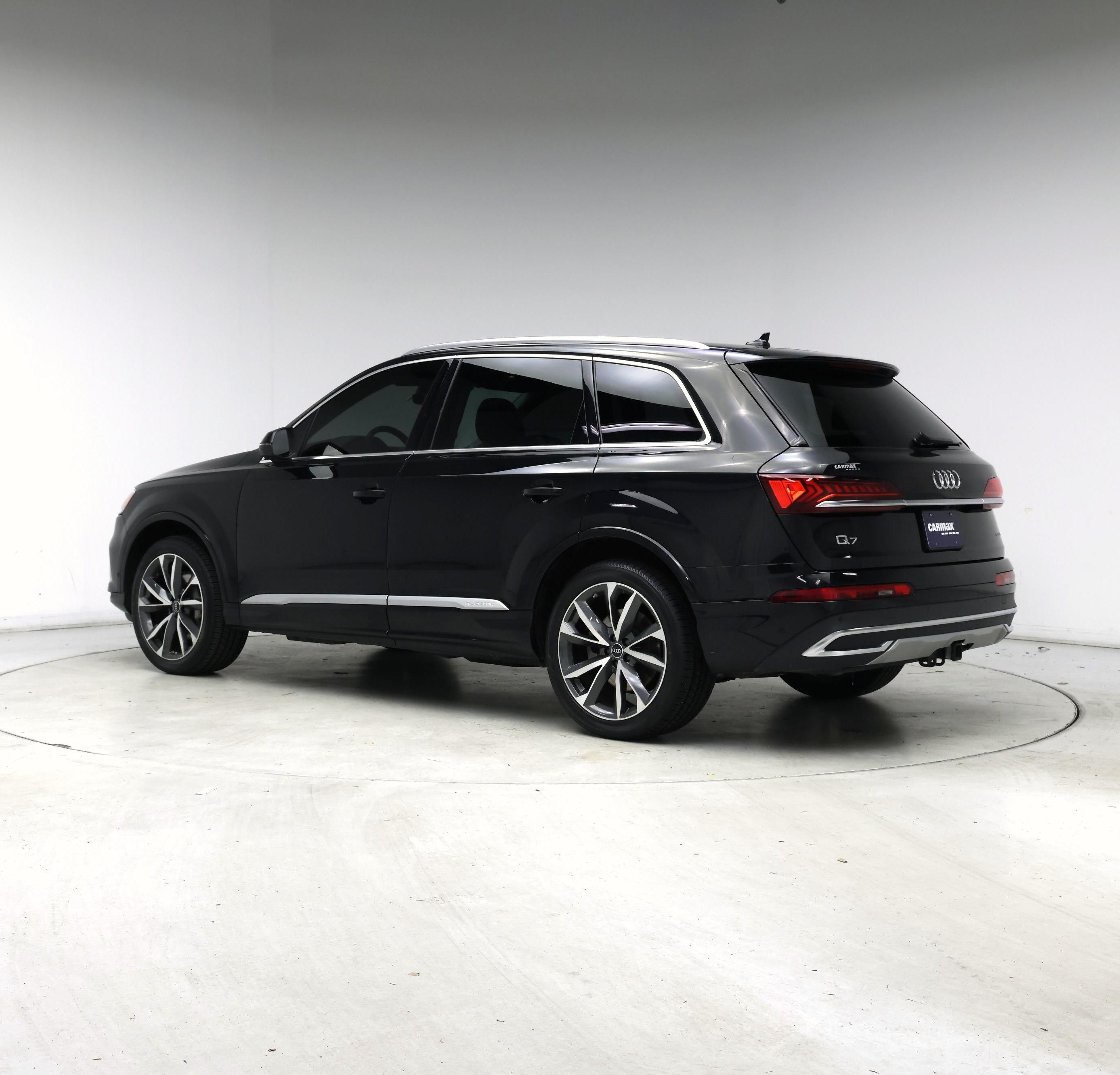 Thumbnail: 2023 Audi Q7 - 2