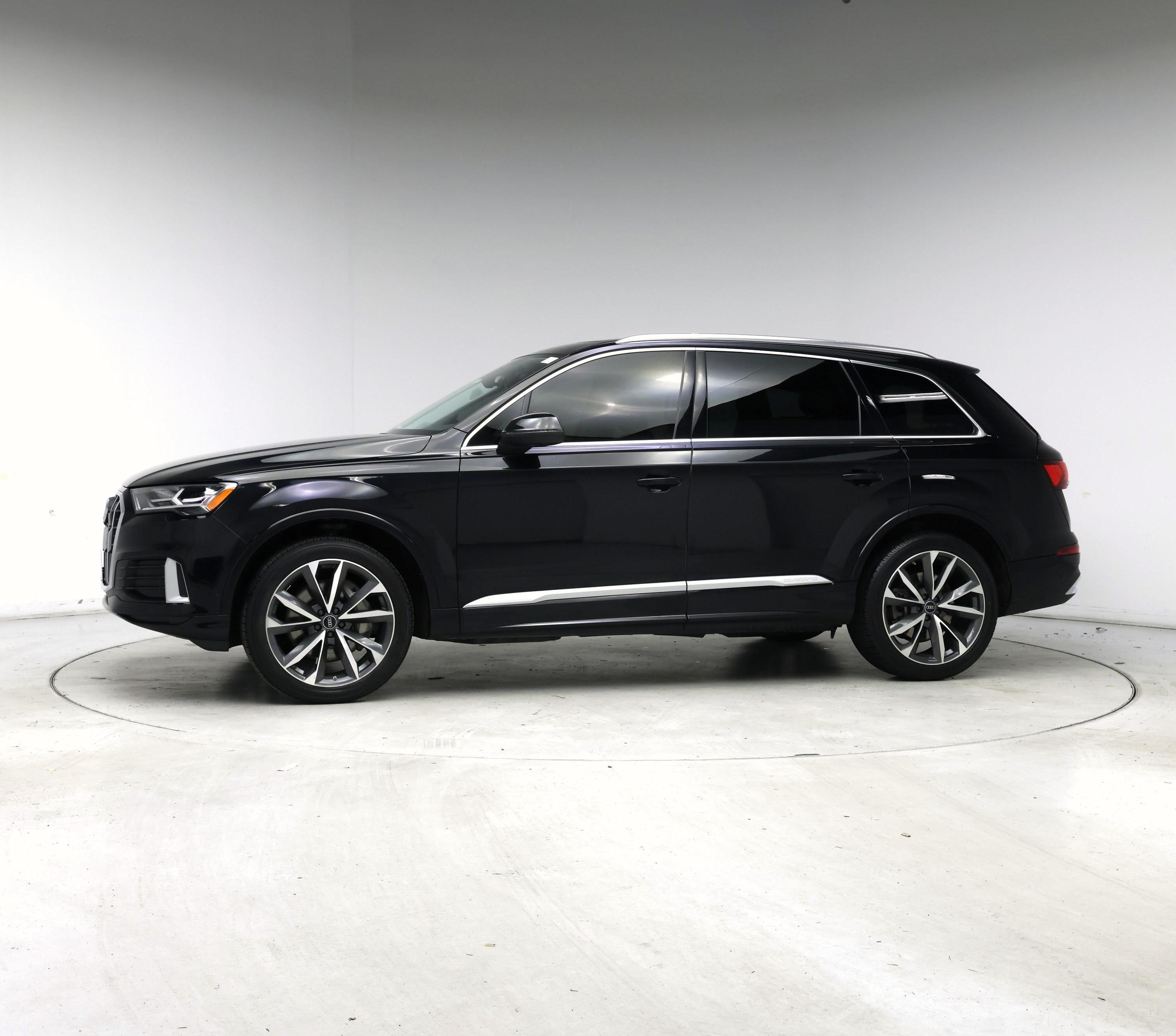 Thumbnail: 2023 Audi Q7 - 3