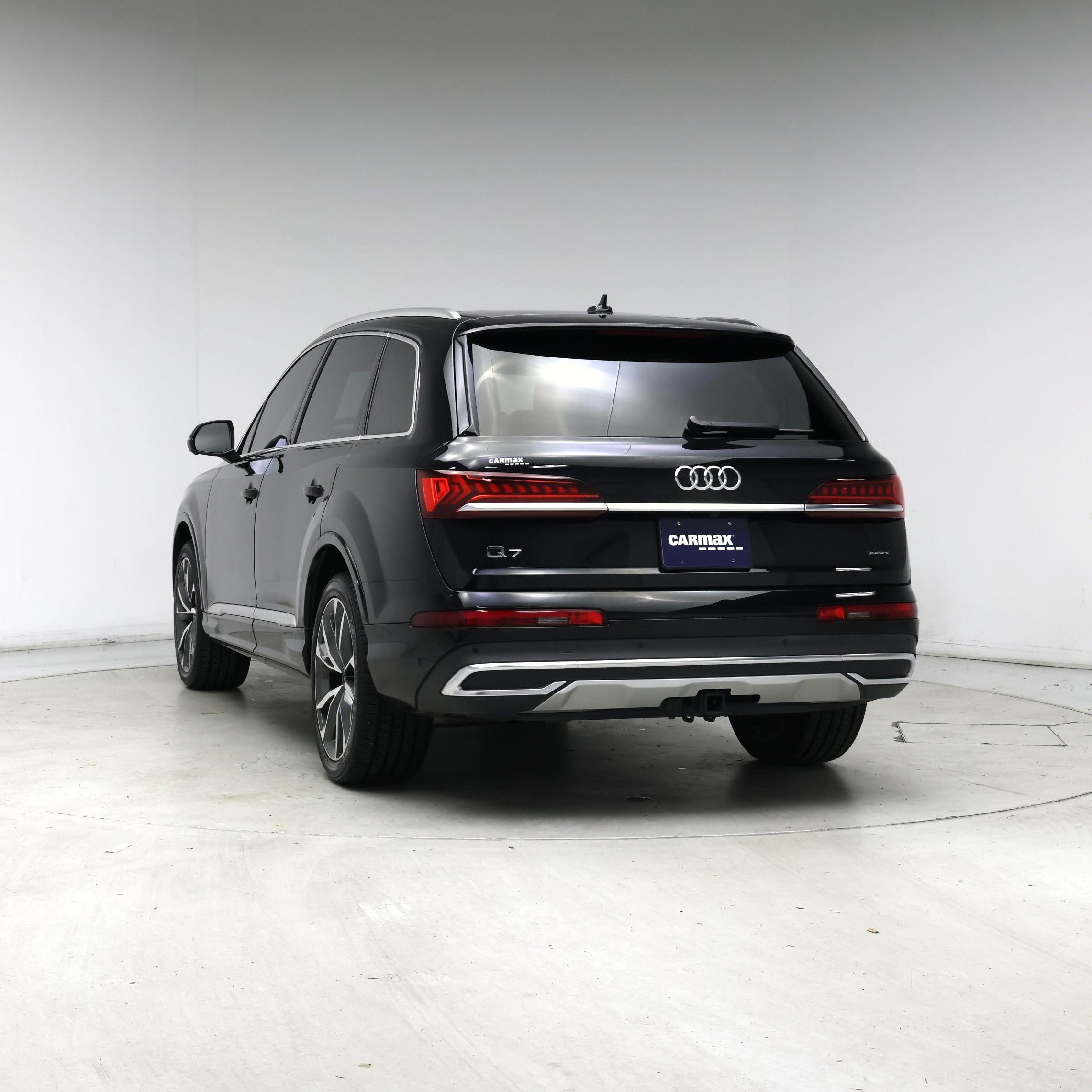 Thumbnail: 2023 Audi Q7 - 6
