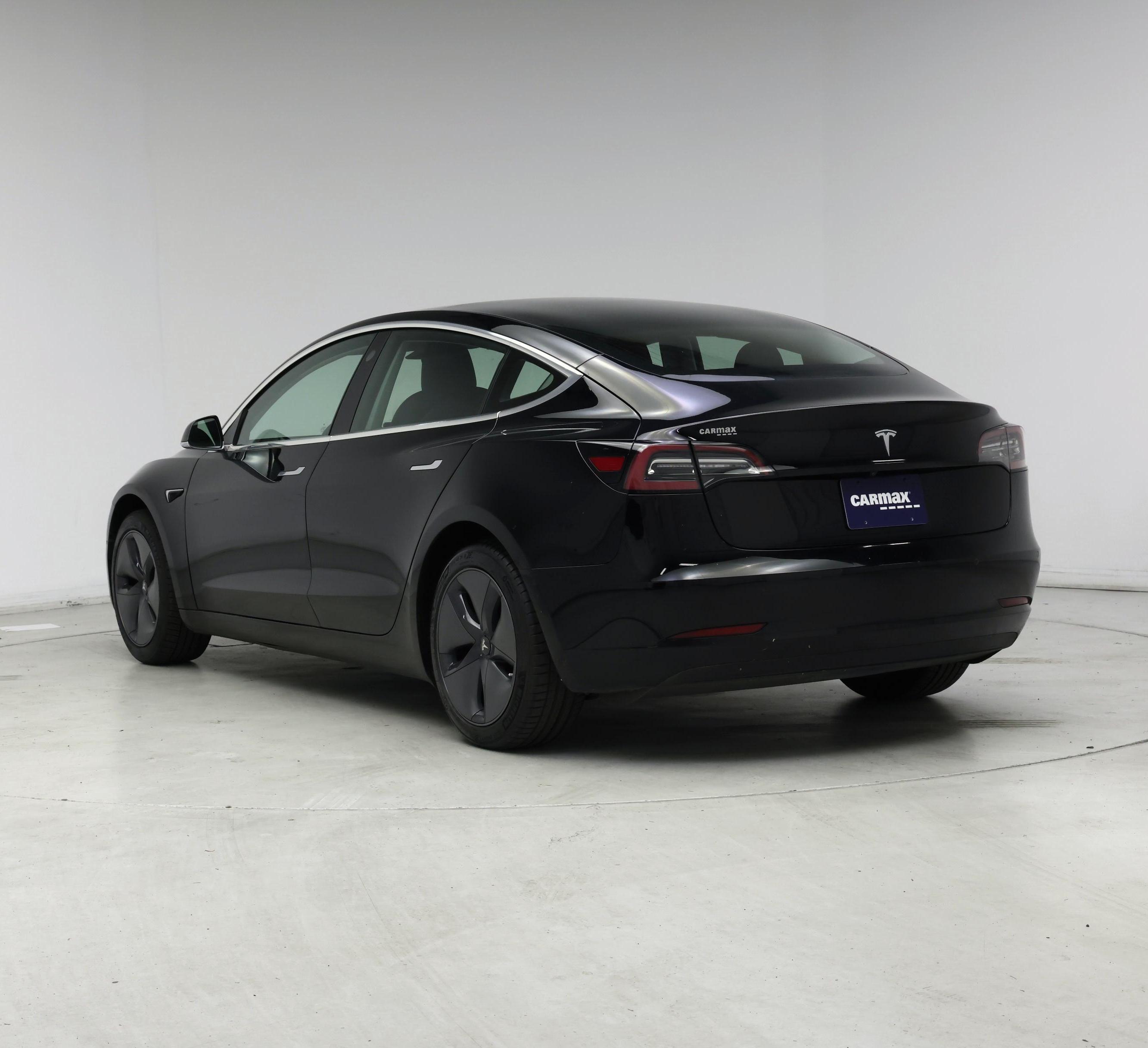 Thumbnail: 2019 Tesla Model 3 - 2