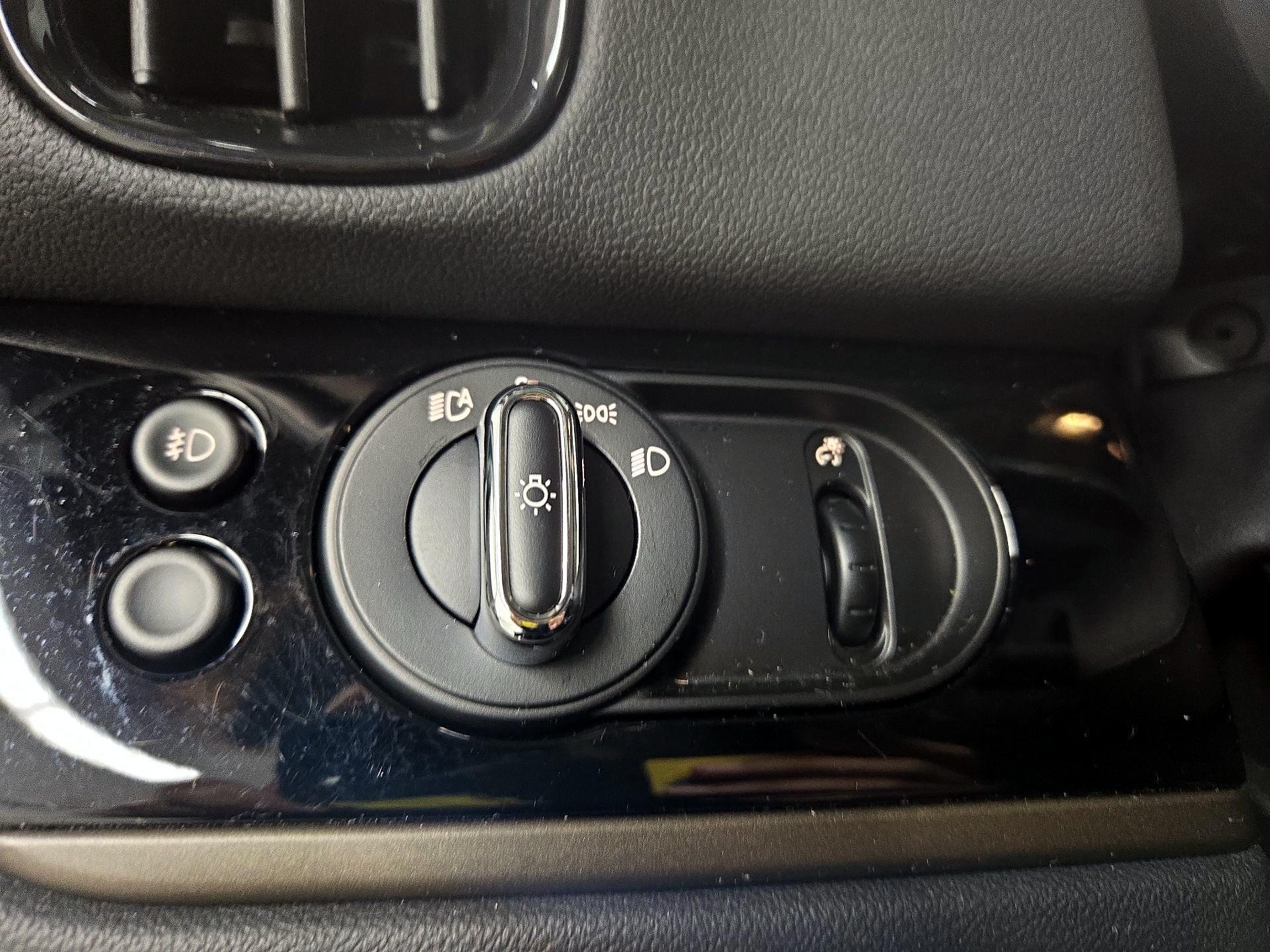 Thumbnail: 2019 MINI Cooper Countryman - 13