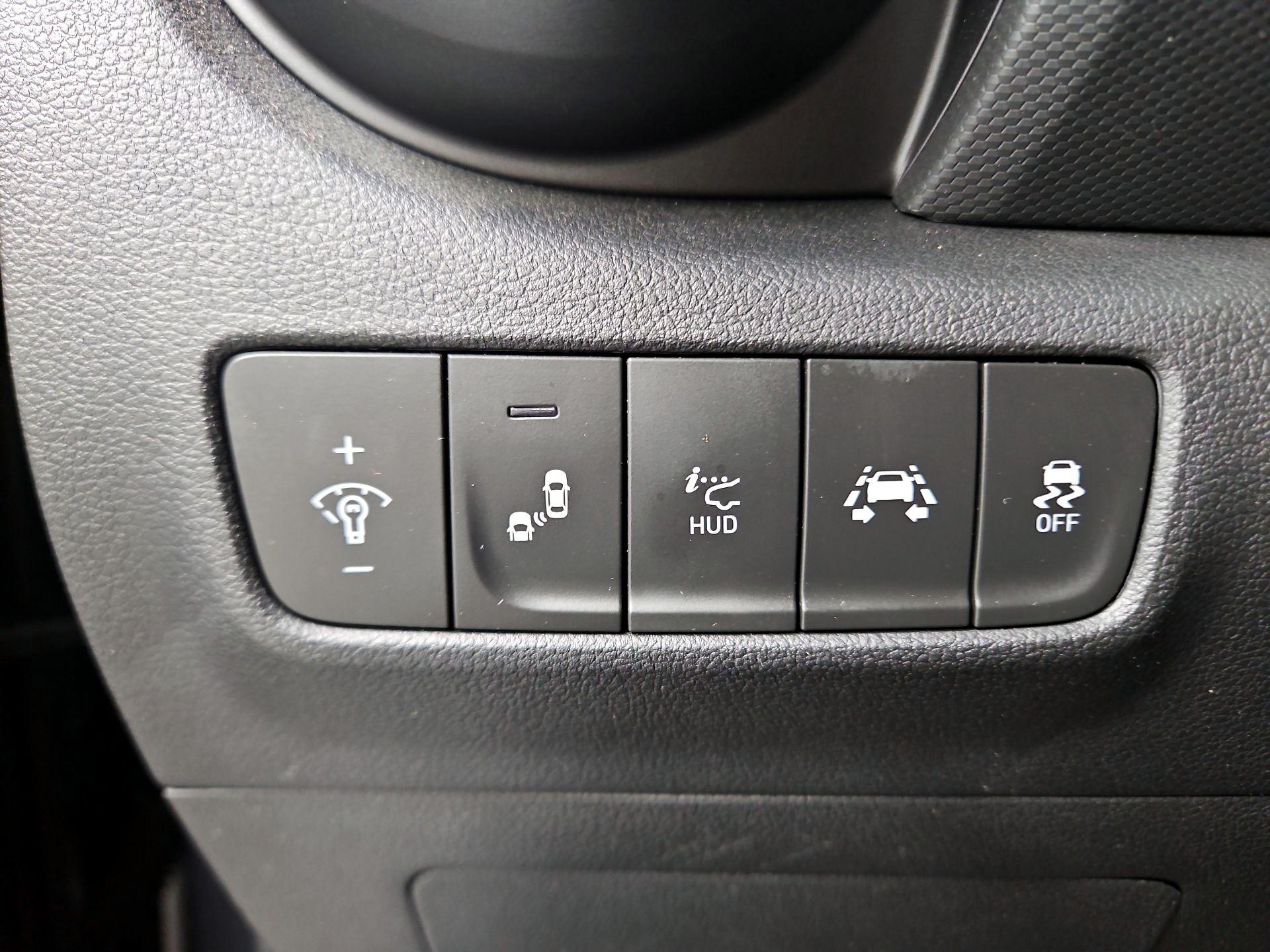 Thumbnail: 2021 Hyundai Kona - 13