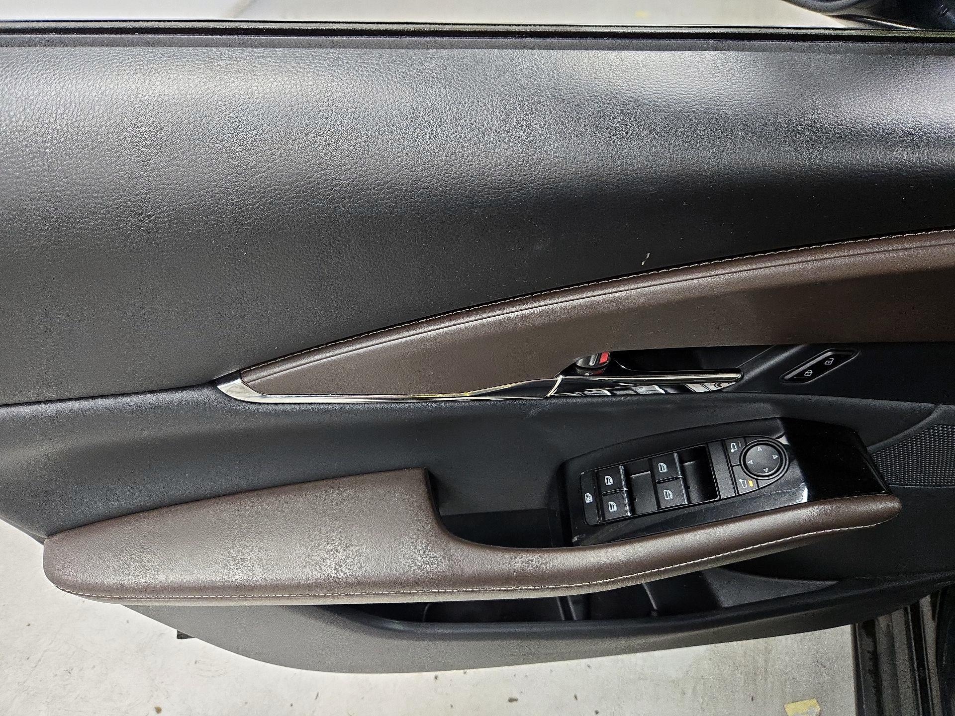 Thumbnail: 2023 Mazda CX-30 - 12