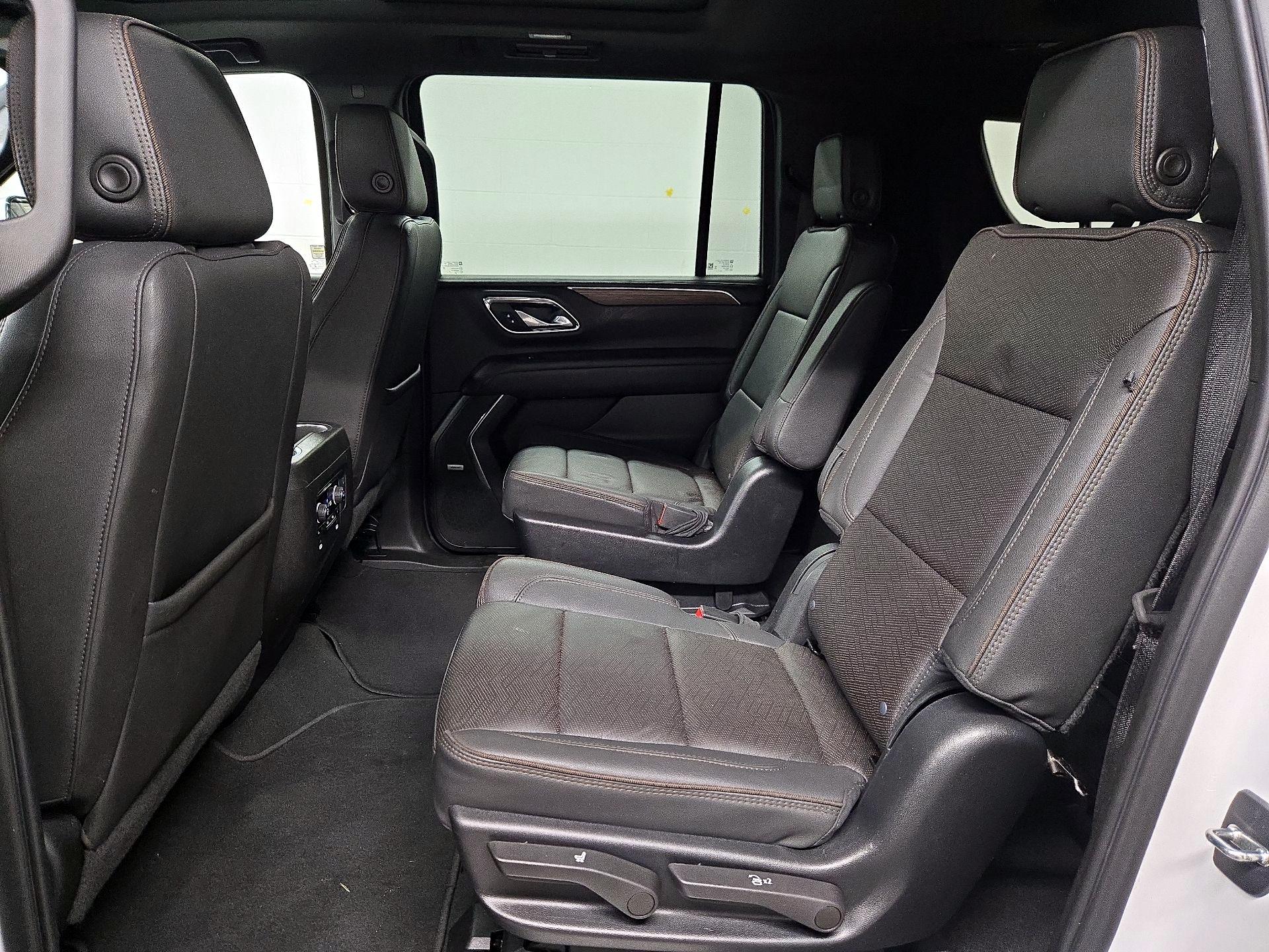 Thumbnail: 2023 Chevrolet Suburban - 20