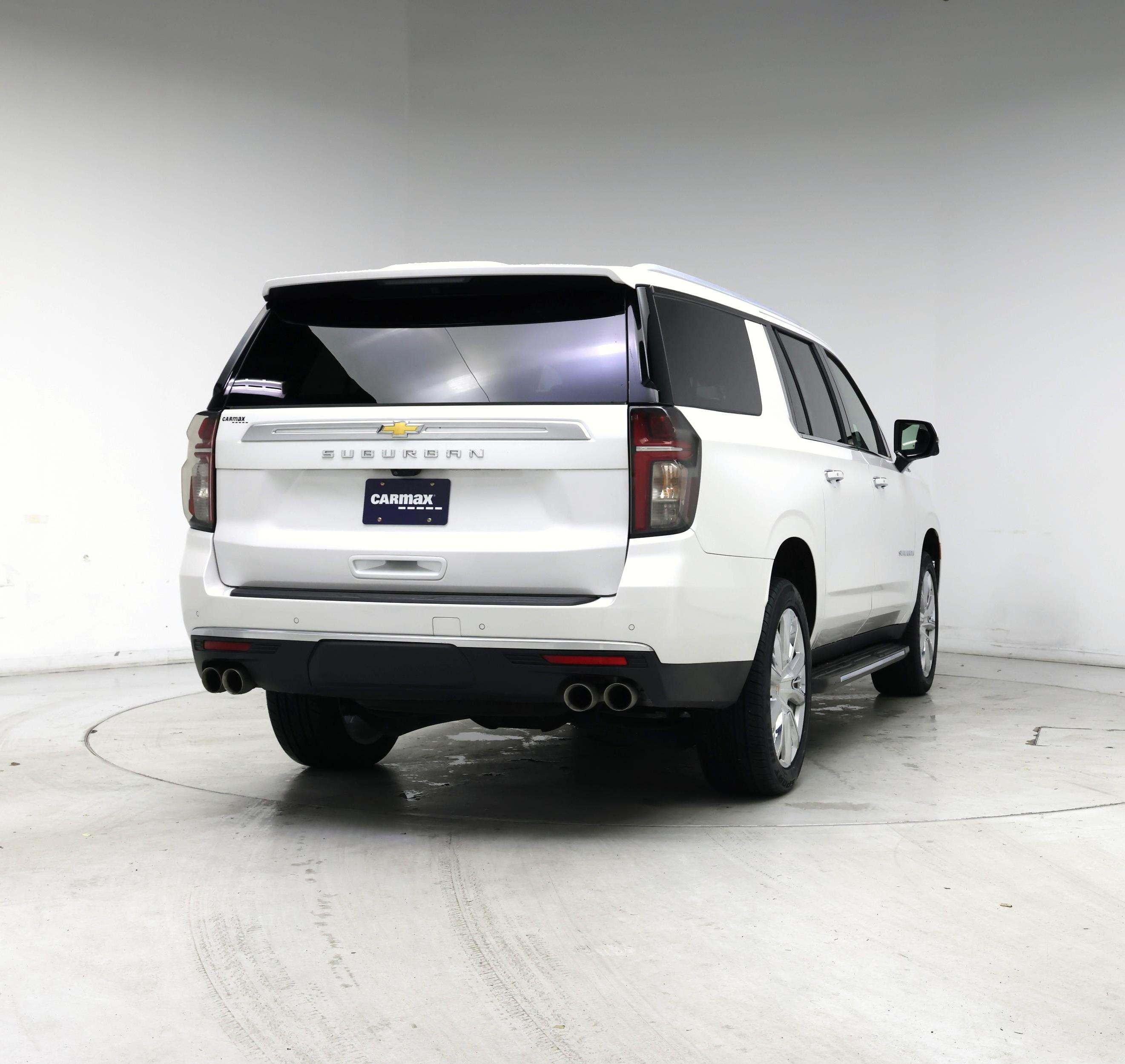 Thumbnail: 2023 Chevrolet Suburban - 8