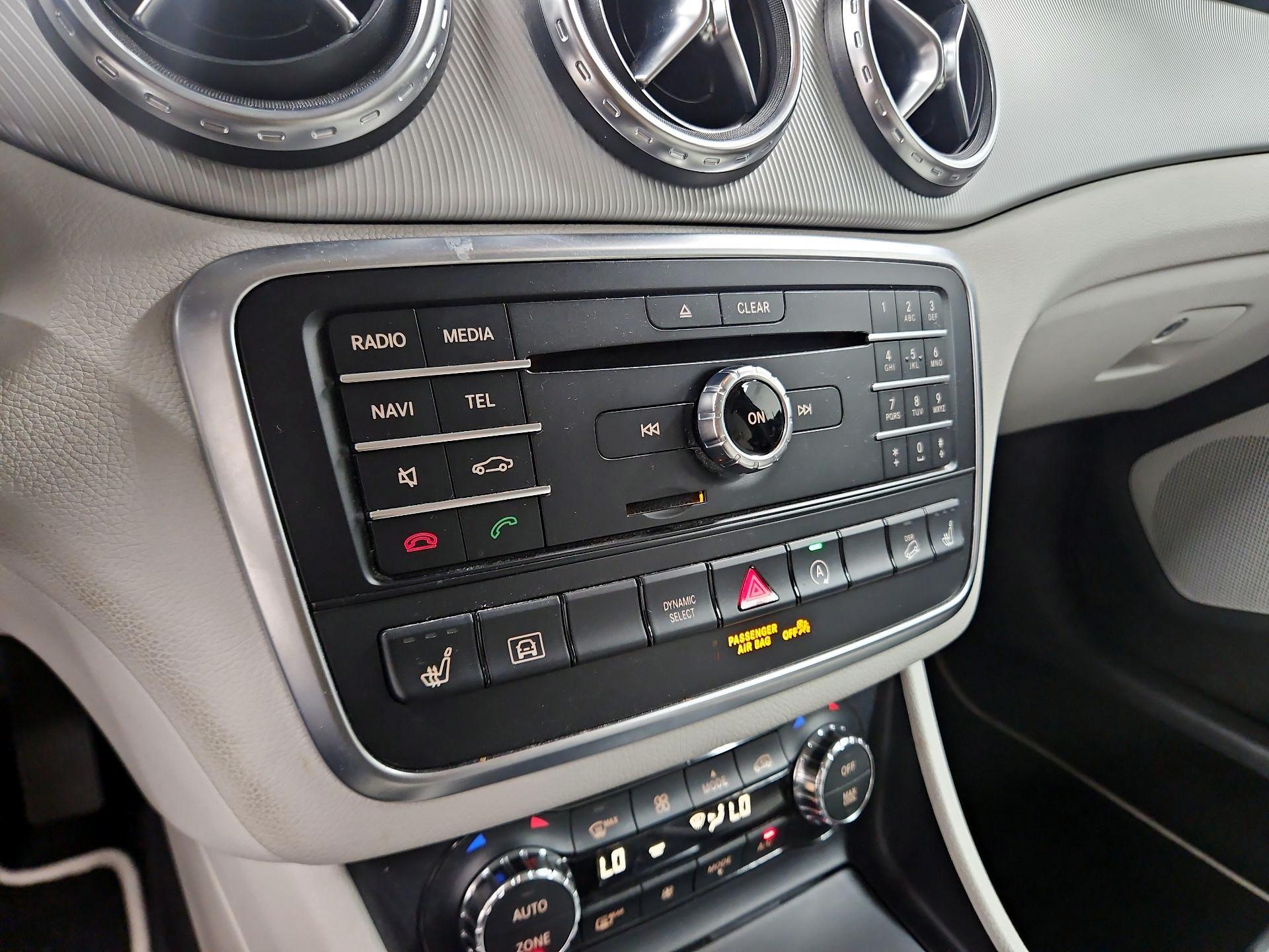 Thumbnail: 2017 Mercedes-Benz GLA - 15