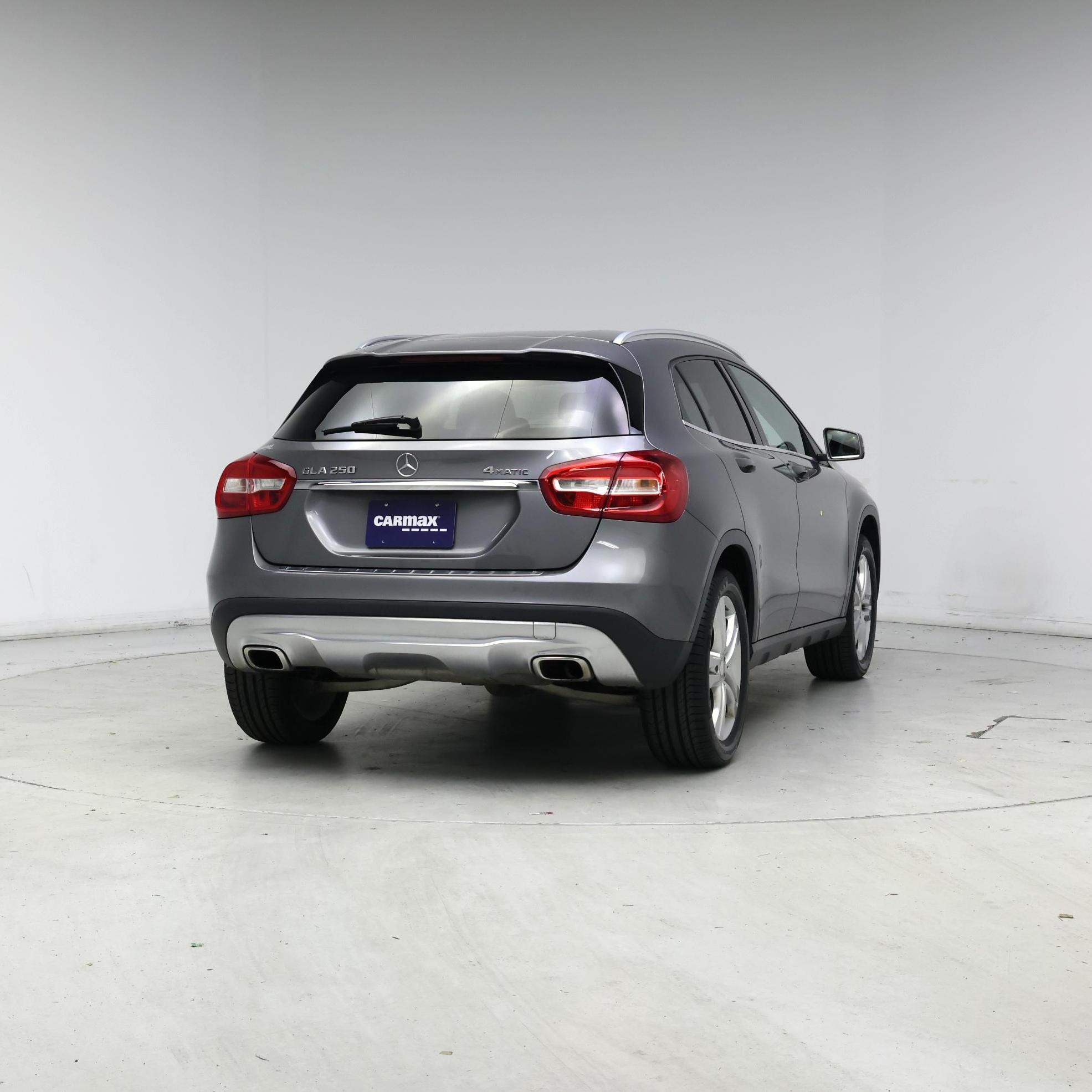 Thumbnail: 2017 Mercedes-Benz GLA - 8