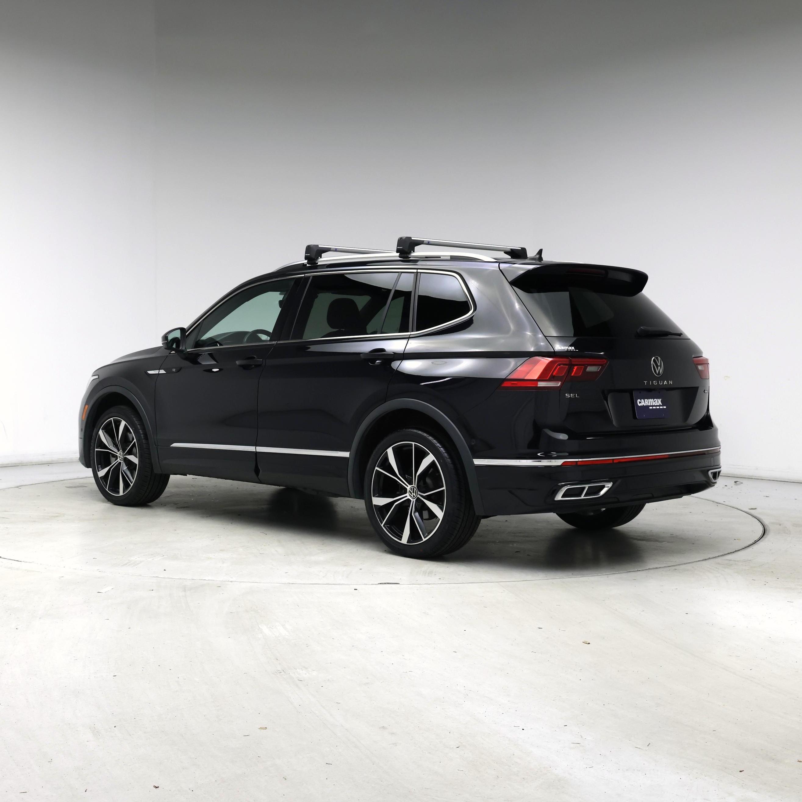 Thumbnail: 2022 Volkswagen Tiguan - 2