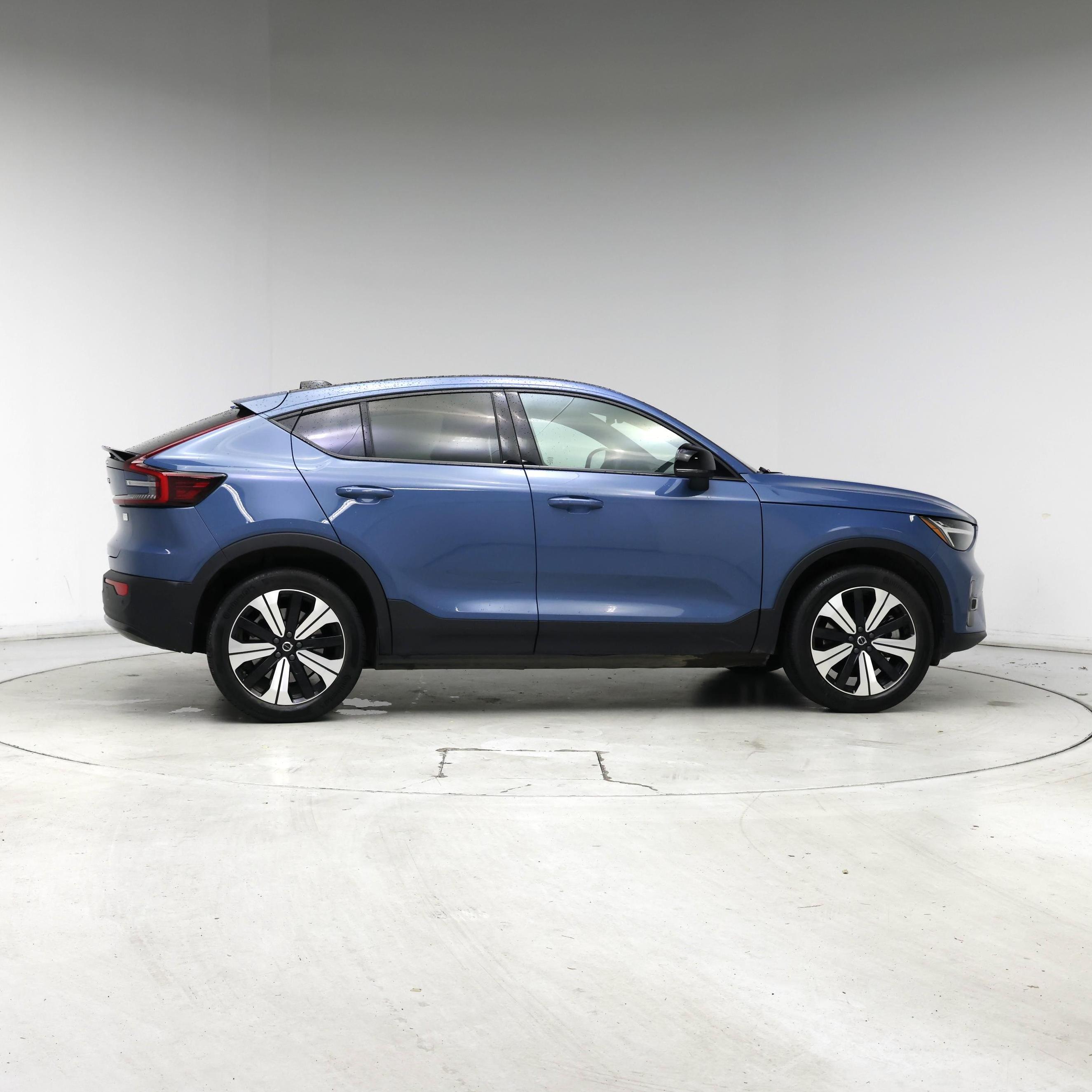 Thumbnail: 2023 Volvo C40 - 7