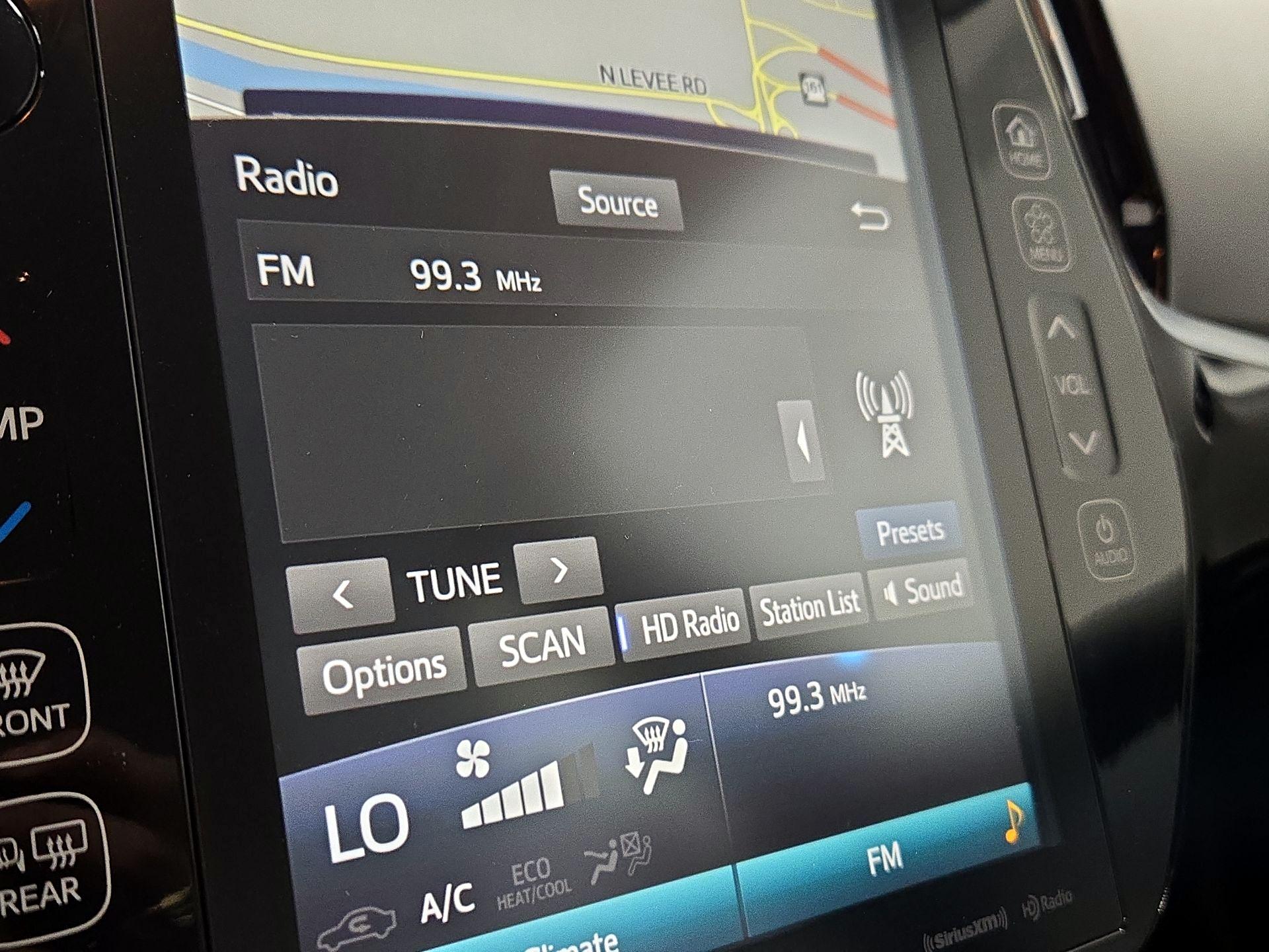 Thumbnail: 2021 Toyota Prius Prime - 16