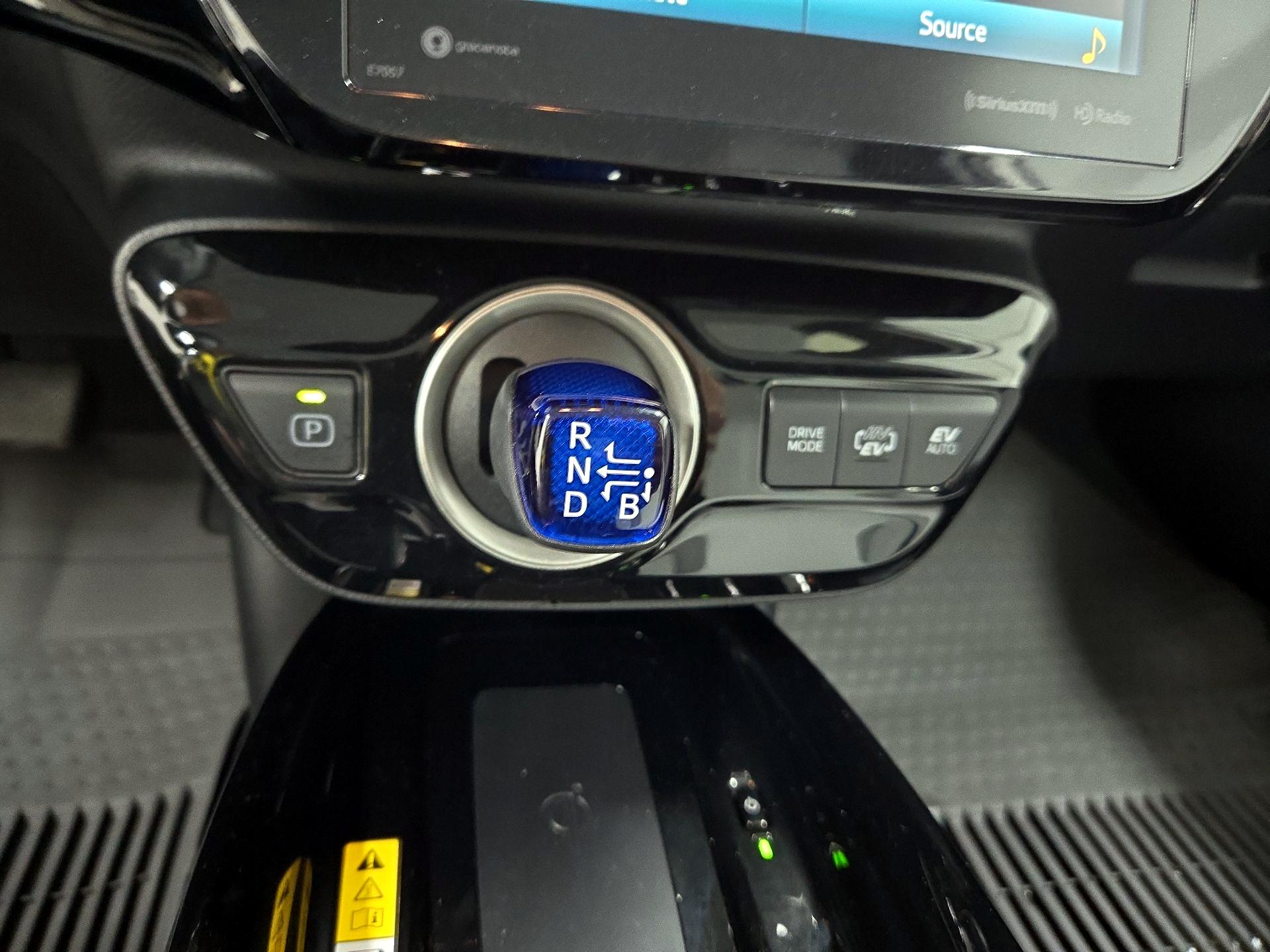 Thumbnail: 2021 Toyota Prius Prime - 18