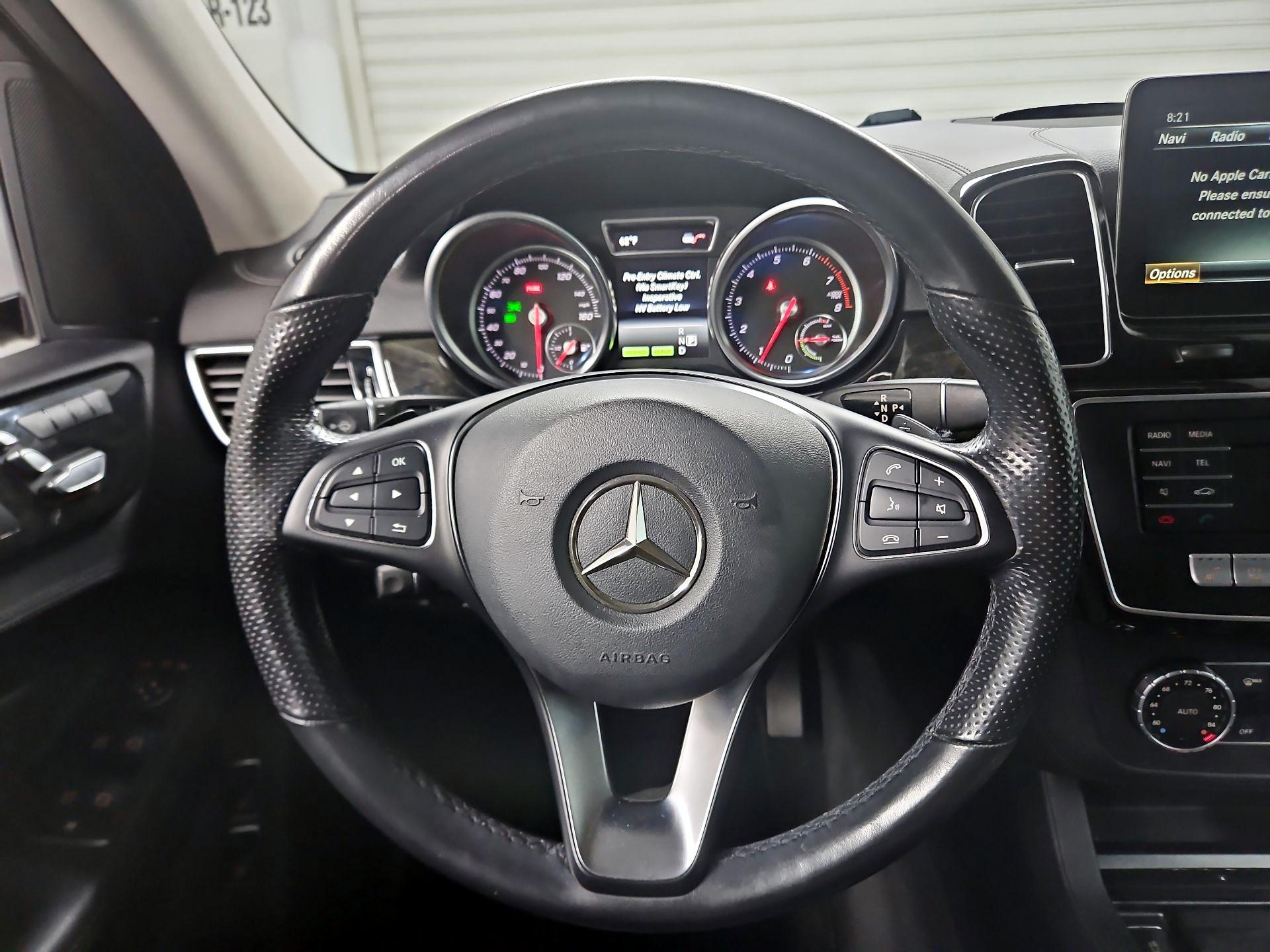 Thumbnail: 2016 Mercedes-Benz GLE - 10