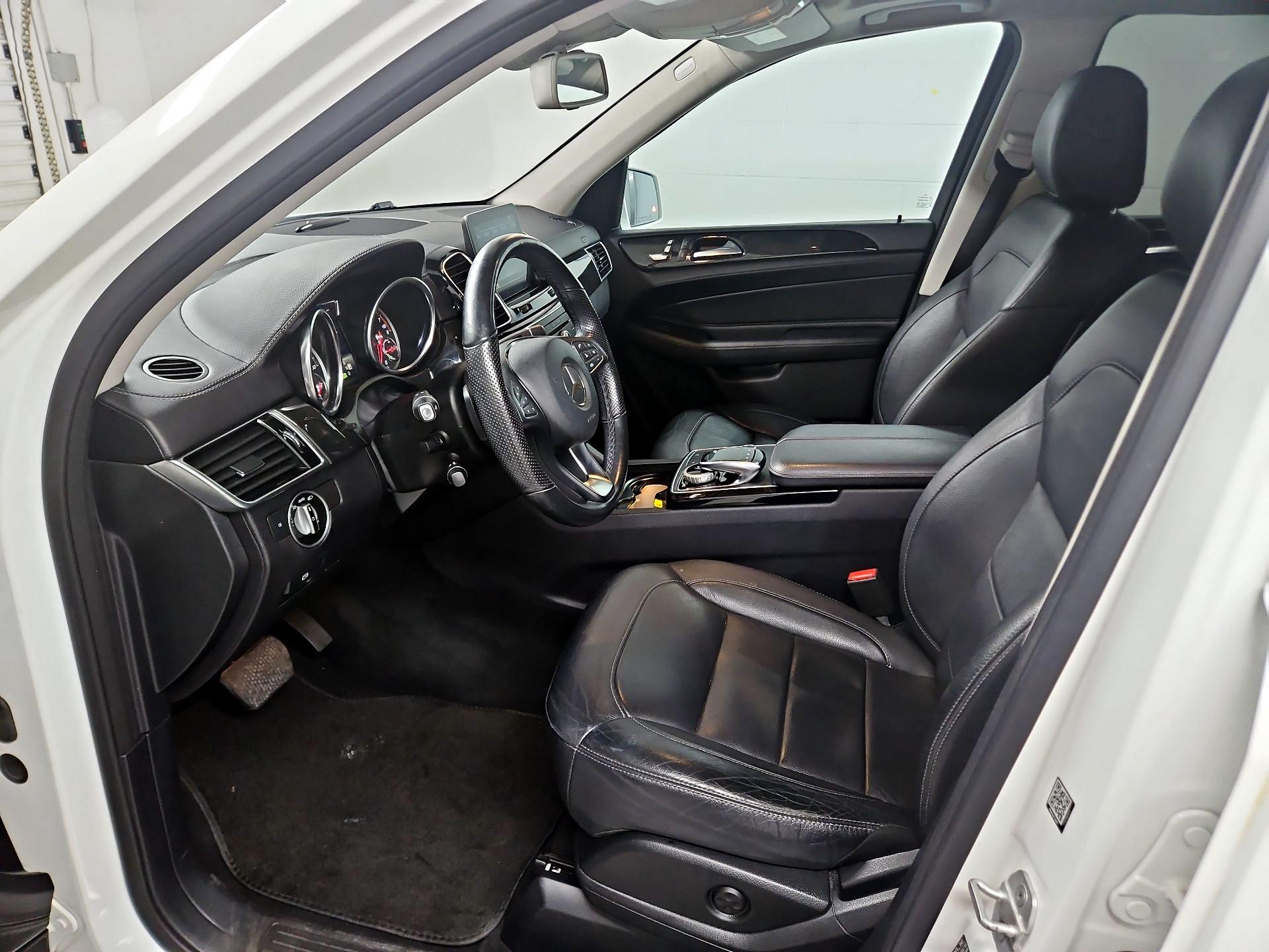 Thumbnail: 2016 Mercedes-Benz GLE - 11