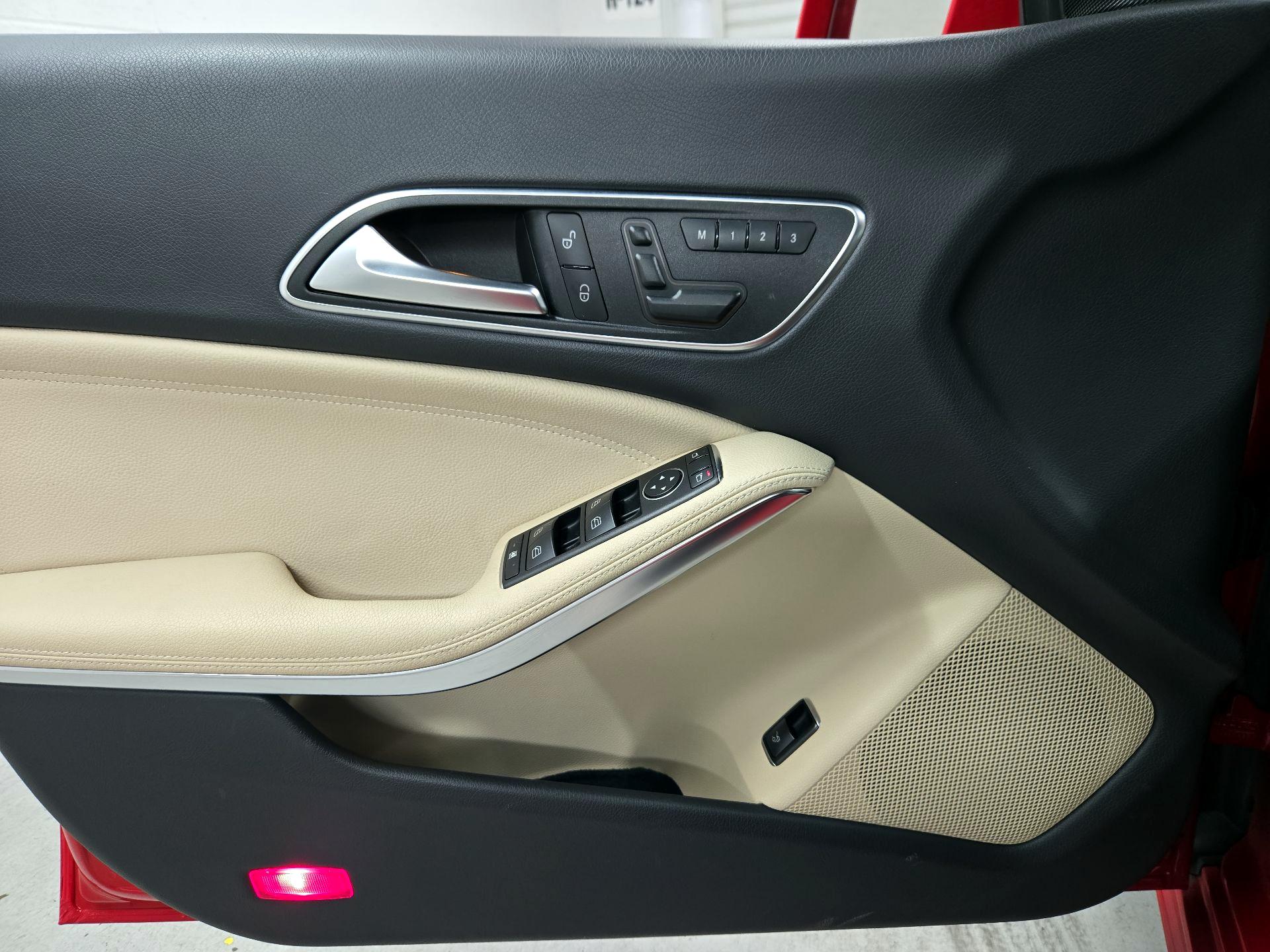 Thumbnail: 2015 Mercedes-Benz CLA - 12