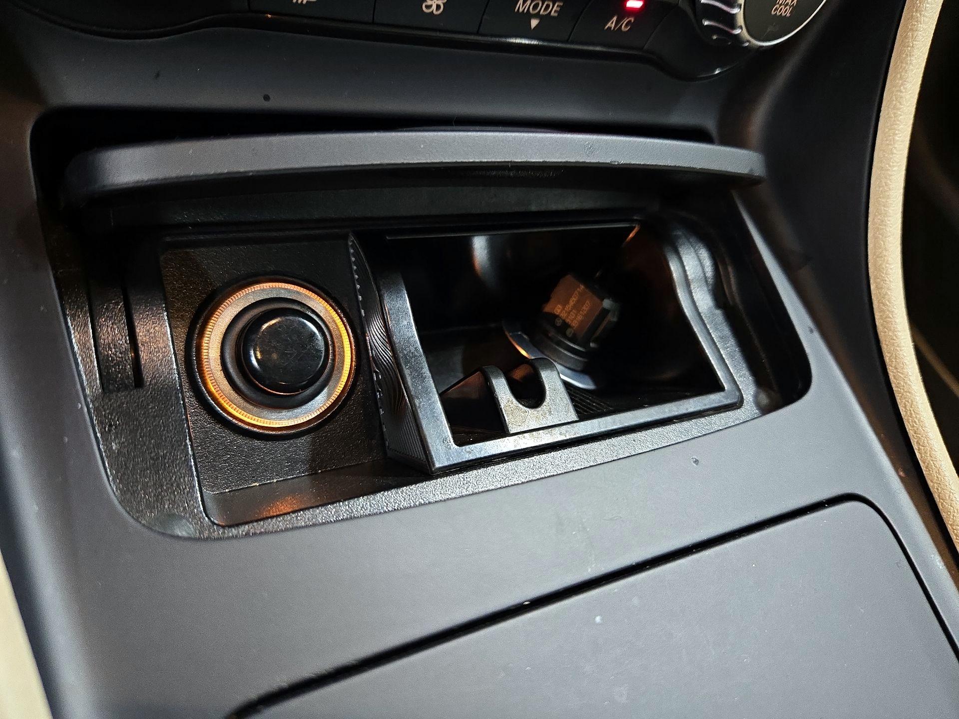 Thumbnail: 2015 Mercedes-Benz CLA - 17