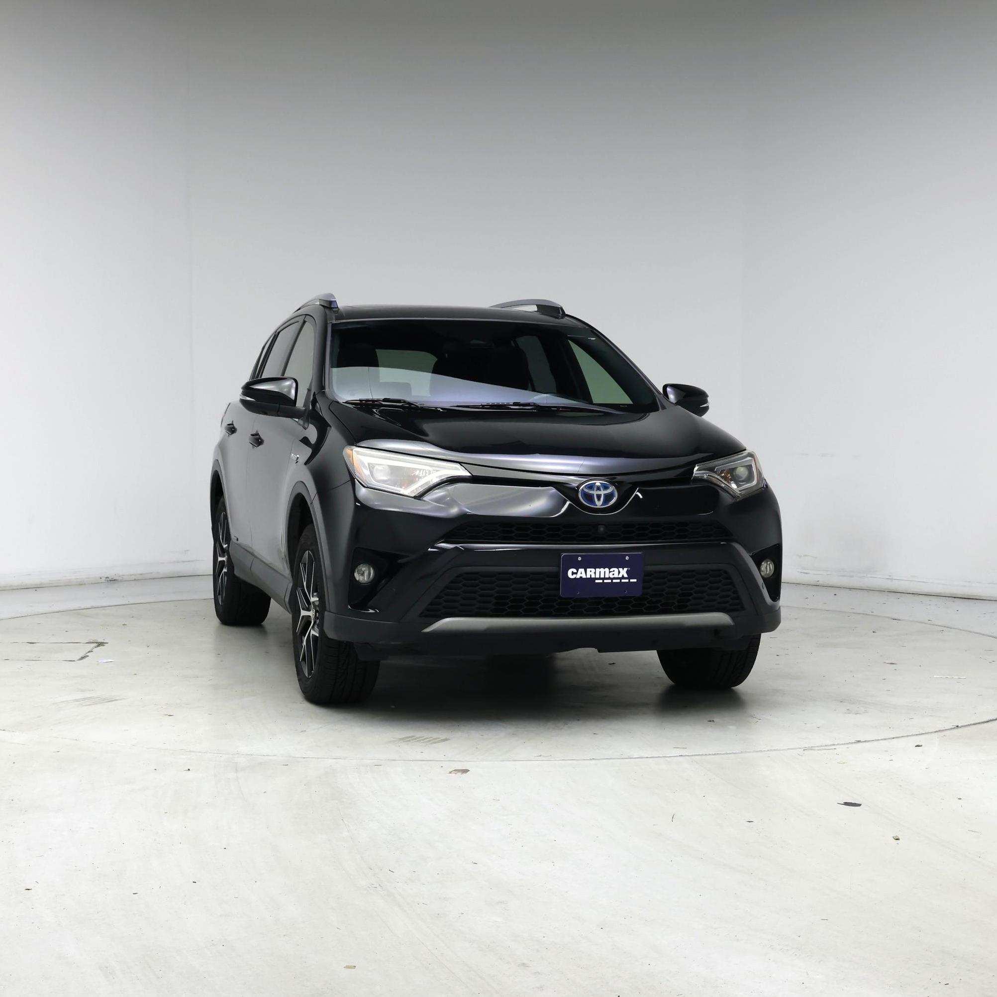 Thumbnail: 2017 Toyota RAV4 - 5