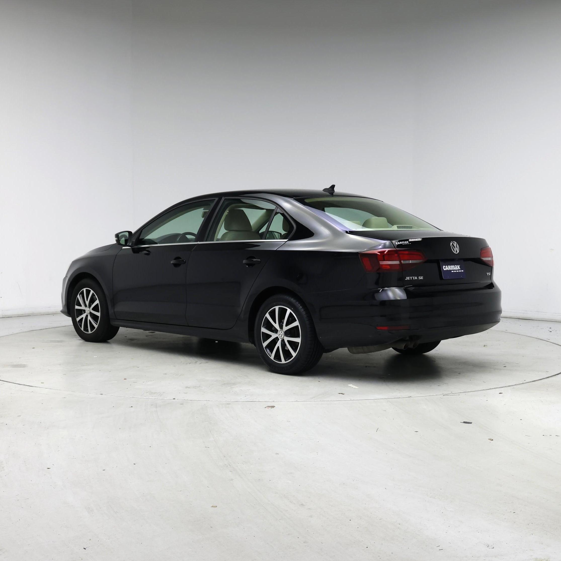 Thumbnail: 2017 Volkswagen Jetta - 2