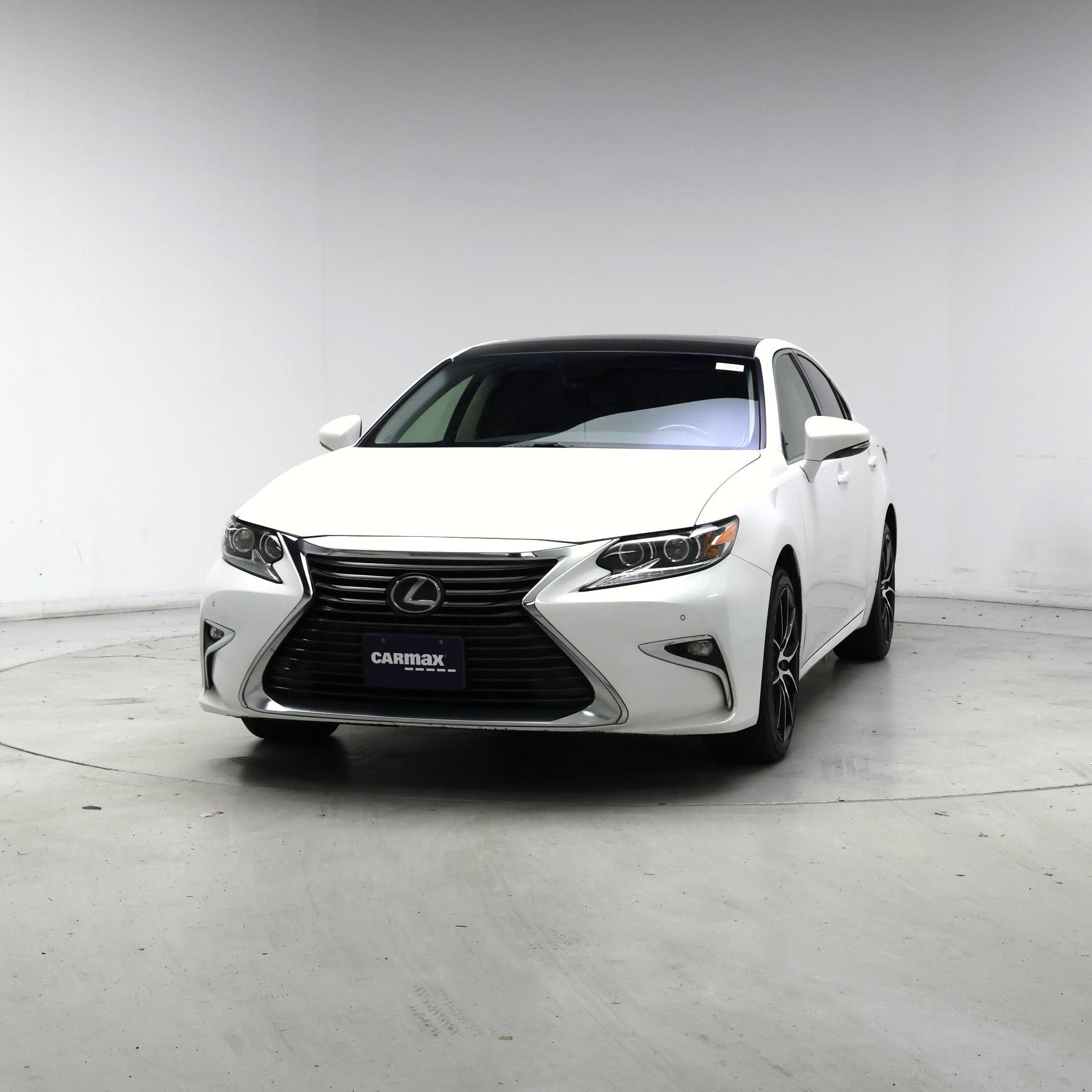 Thumbnail: 2016 Lexus ES - 4