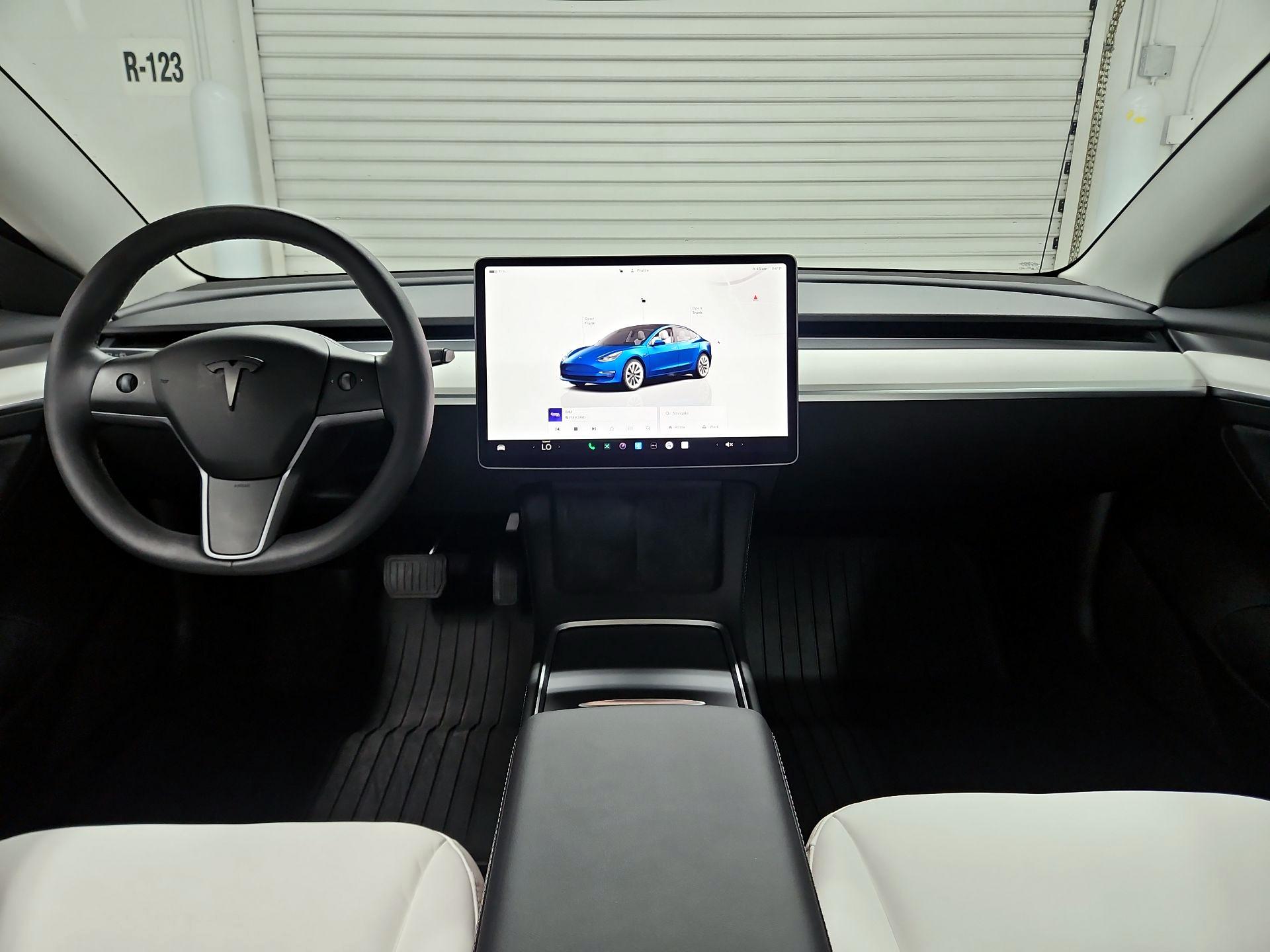 Thumbnail: 2023 Tesla Model 3 - 9