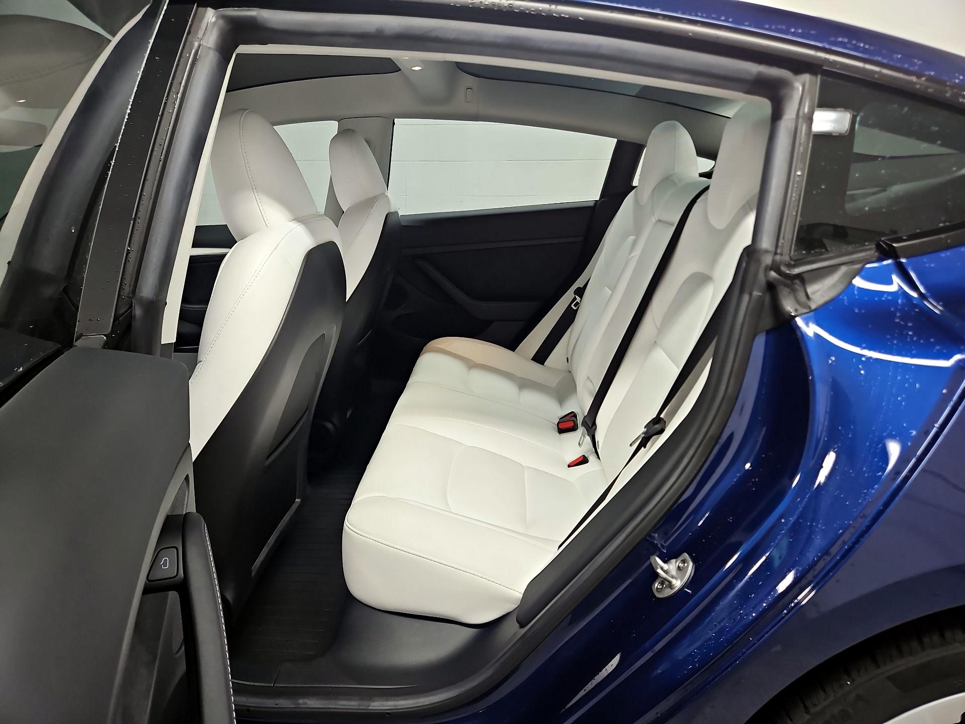 Thumbnail: 2023 Tesla Model 3 - 20